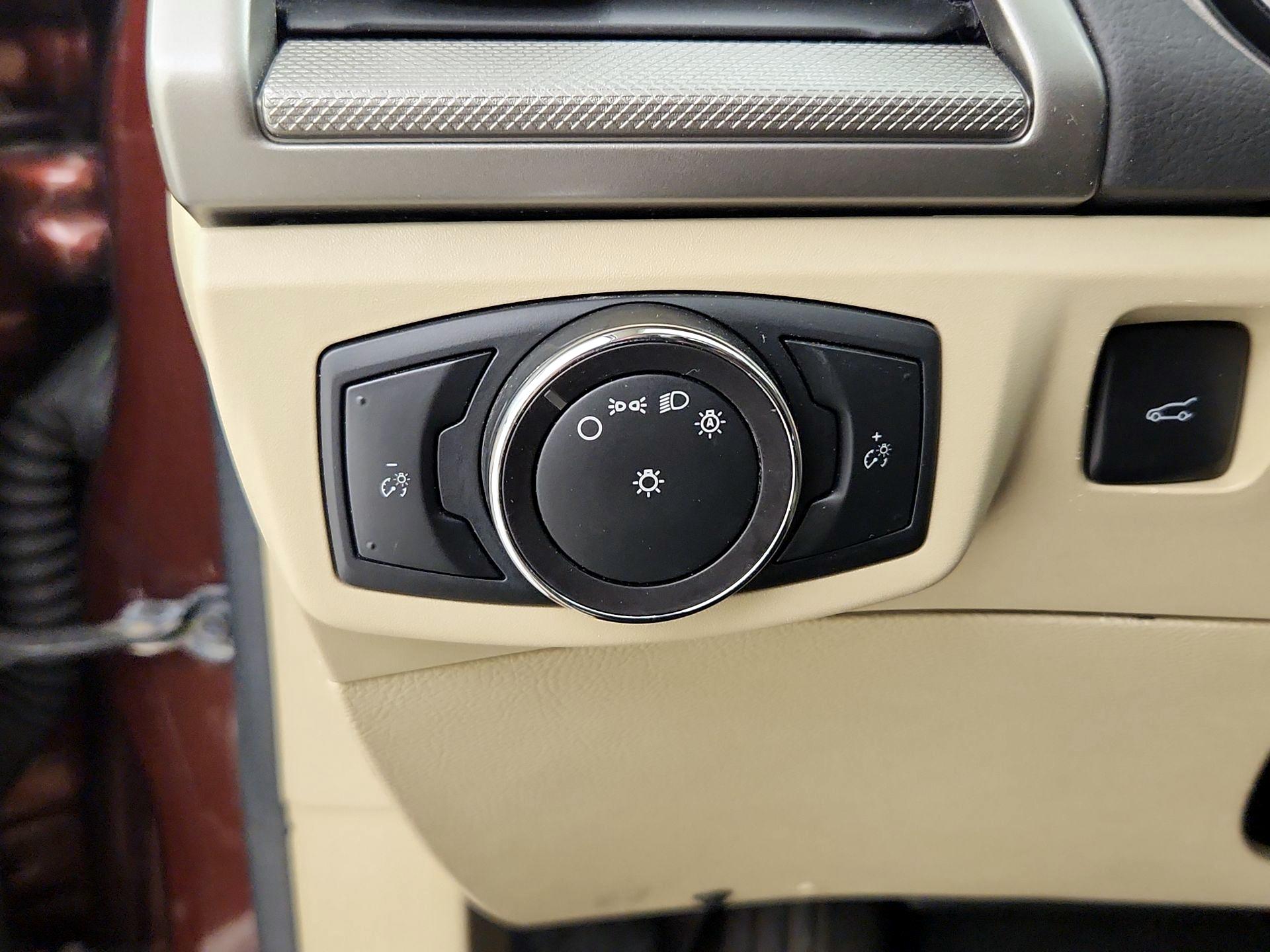 Thumbnail: 2015 Ford Fusion - 14