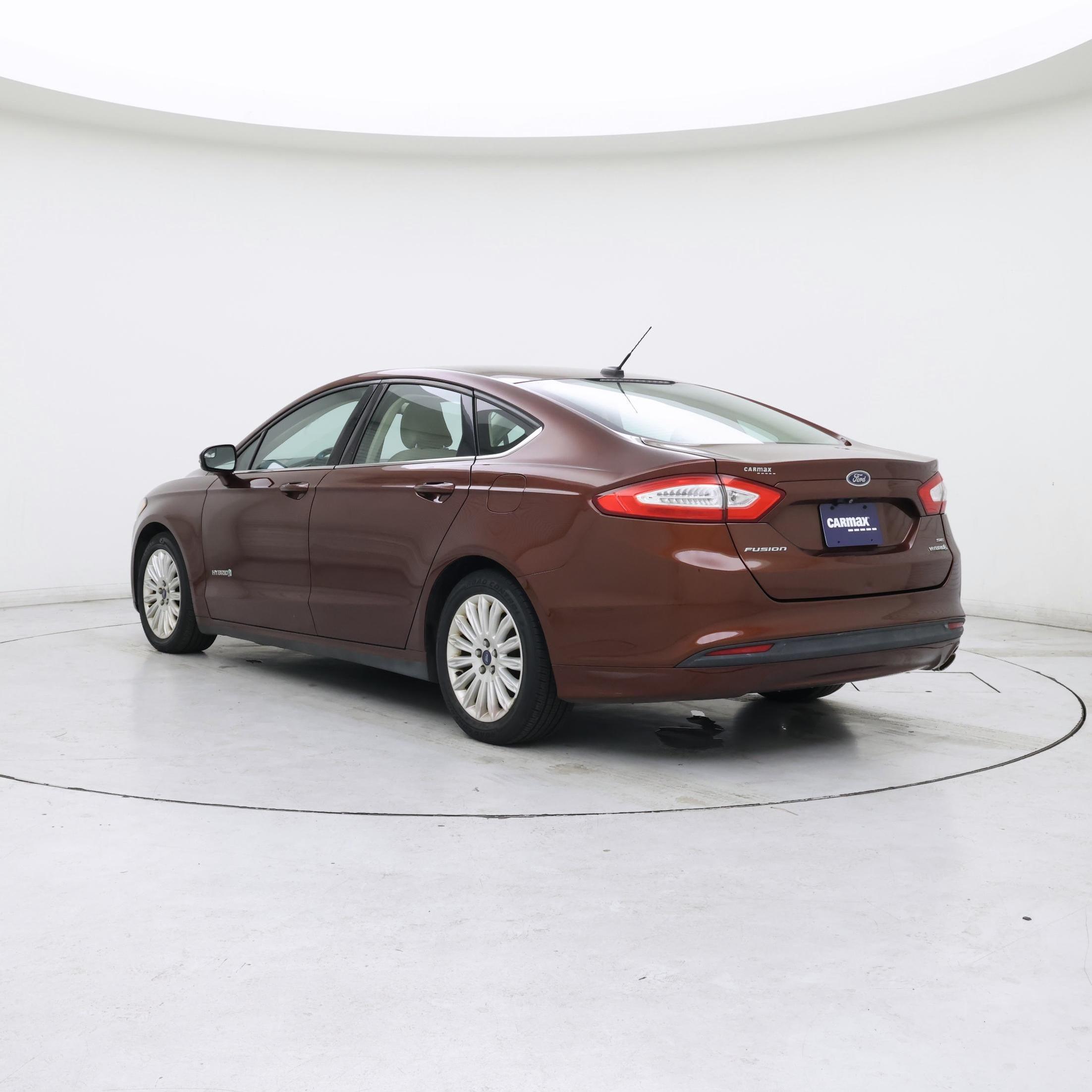 Thumbnail: 2015 Ford Fusion - 2