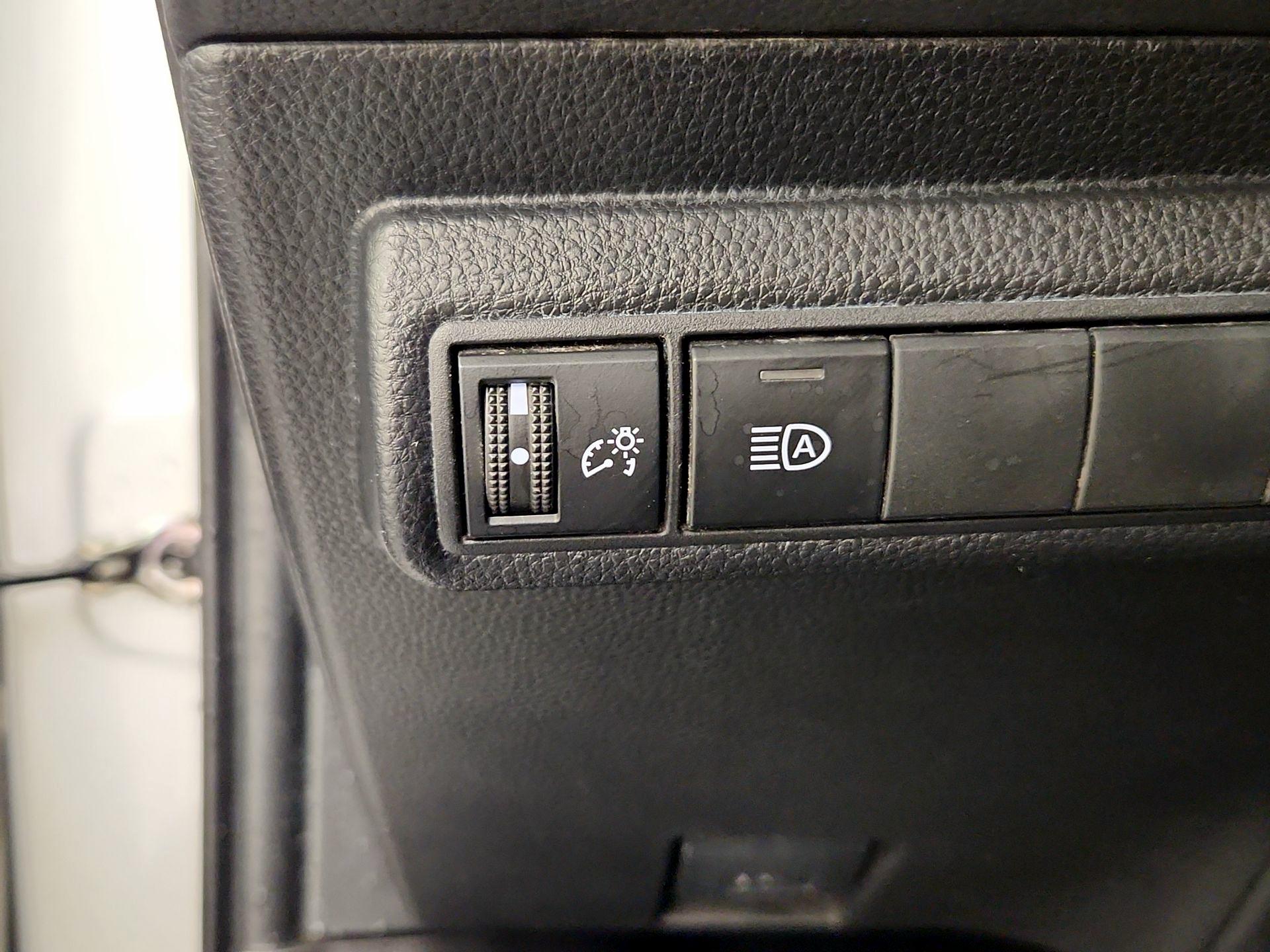 Thumbnail: 2023 Toyota Corolla - 13