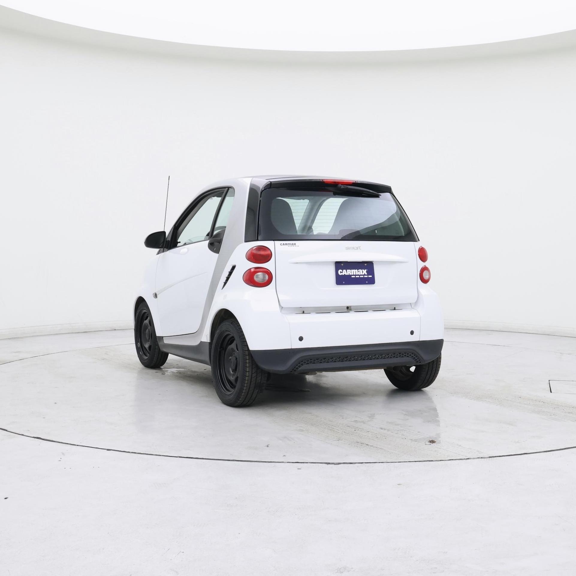 Thumbnail: 2015 smart fortwo - 2