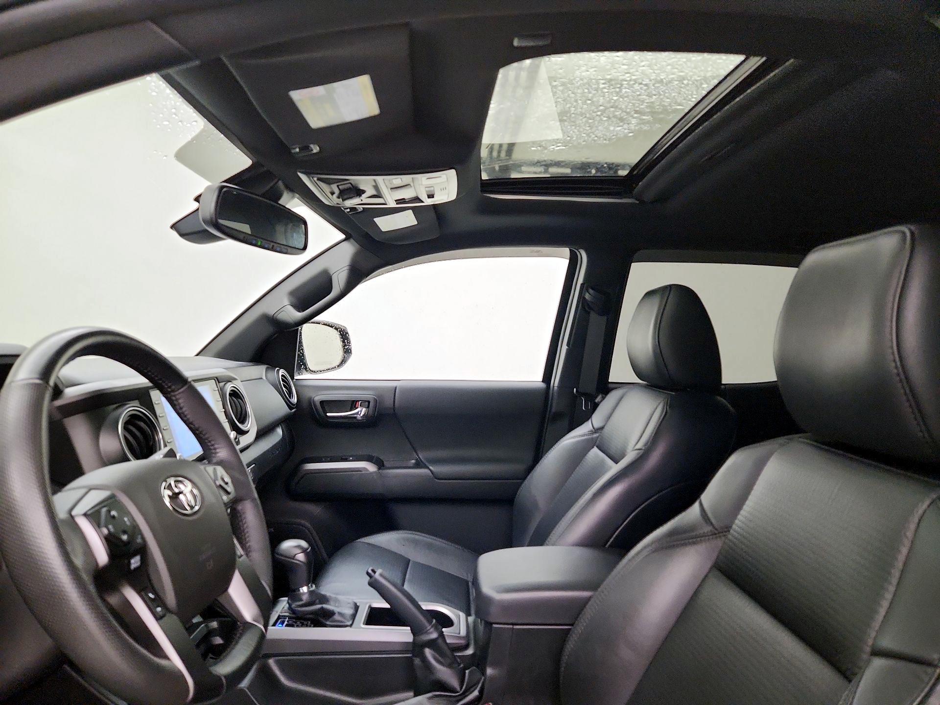 Thumbnail: 2023 Toyota Tacoma - 20