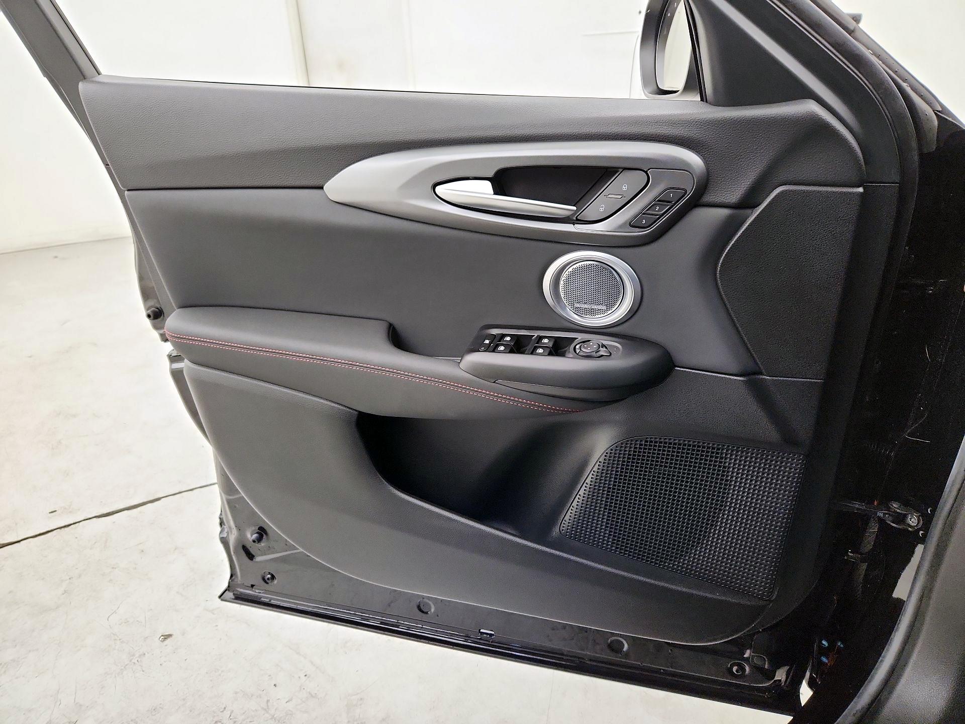 Thumbnail: 2024 Dodge Hornet - 12