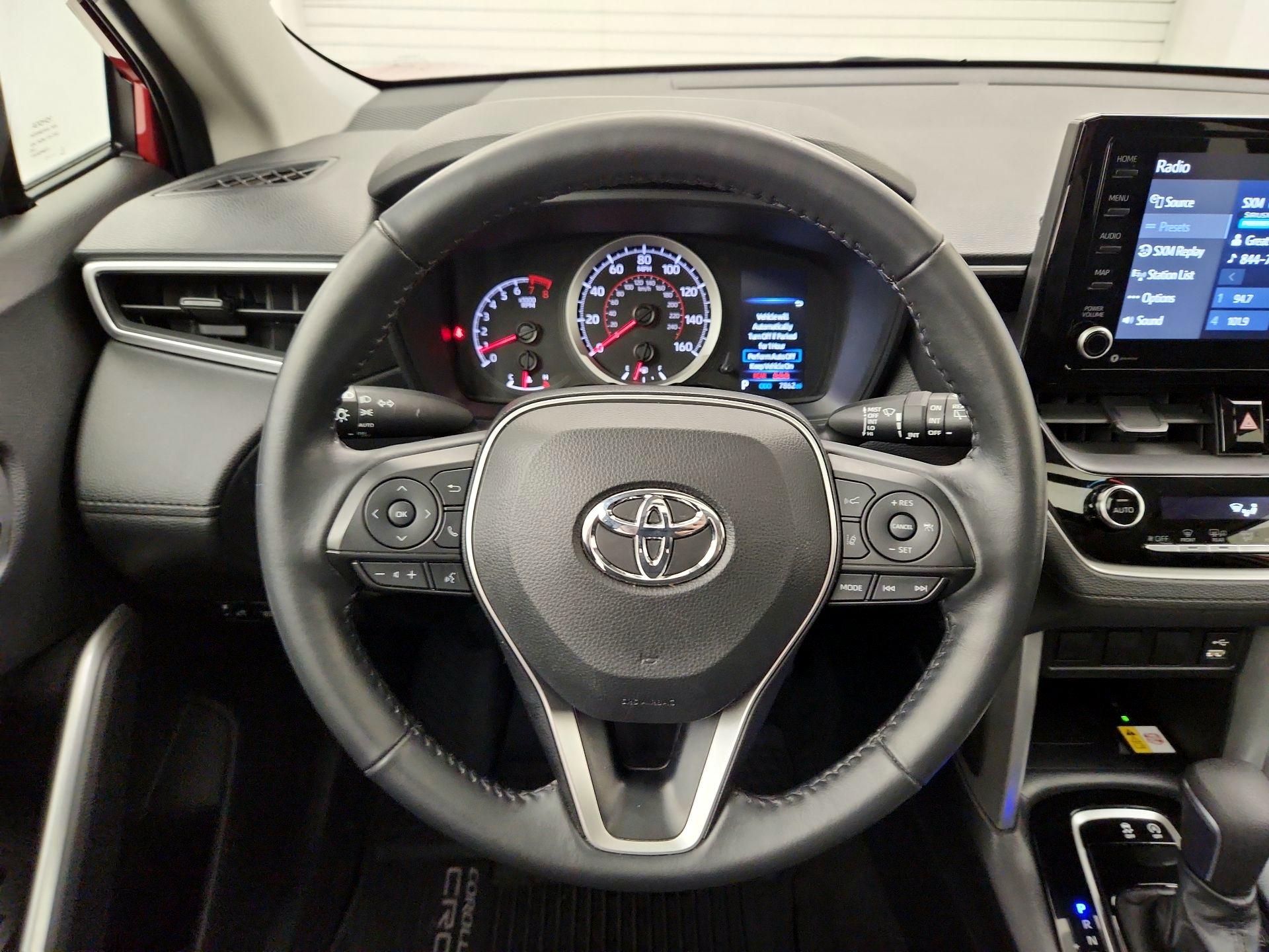 Thumbnail: 2022 Toyota Corolla Cross - 10