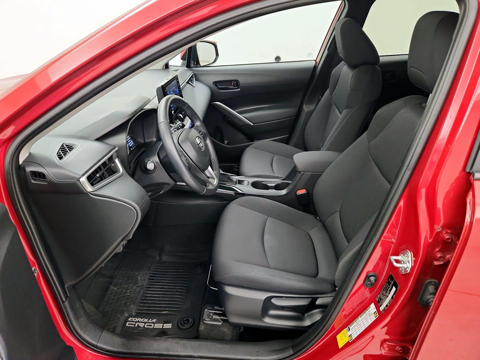Thumbnail: 2022 Toyota Corolla Cross - 11