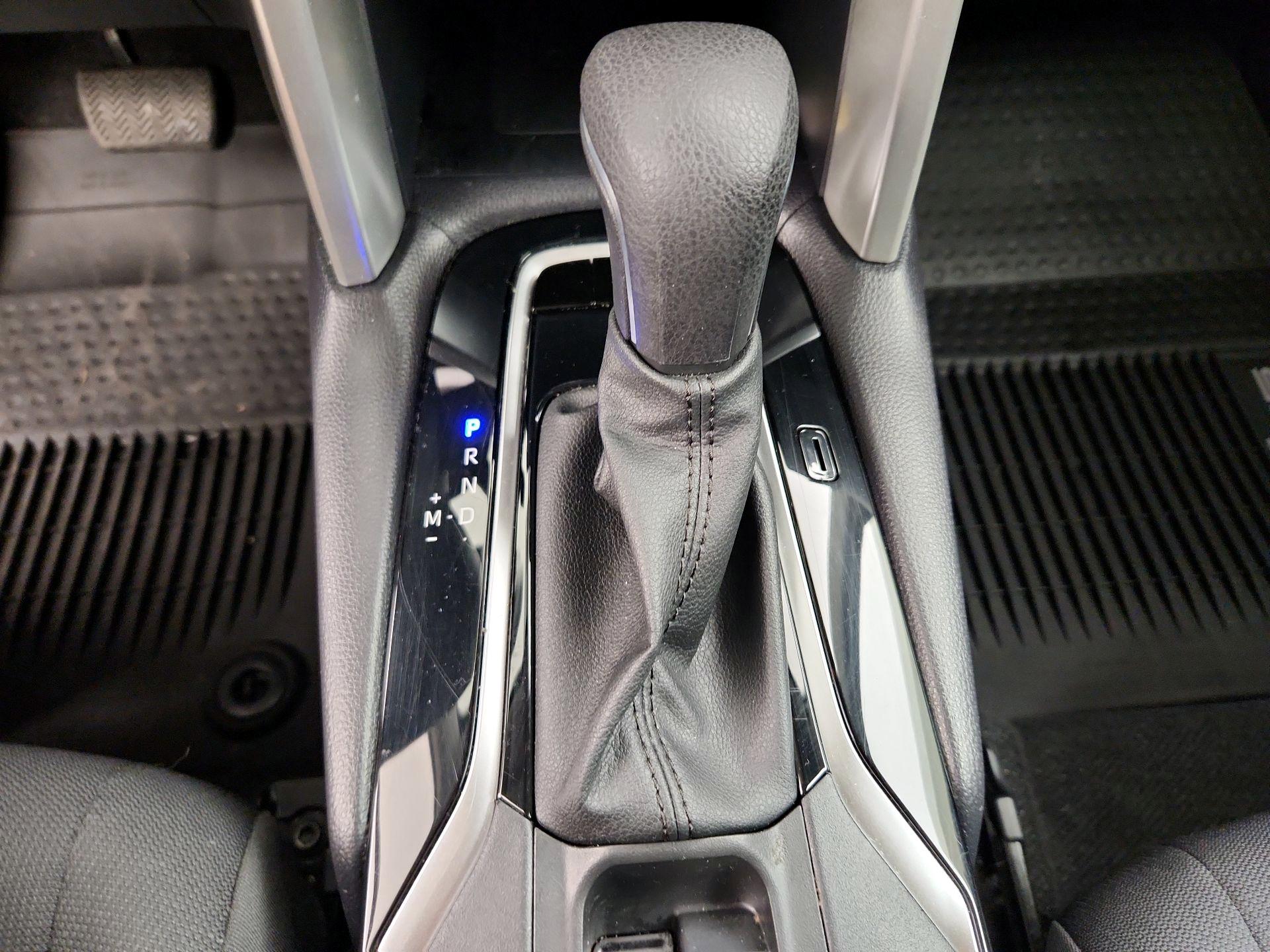 Thumbnail: 2022 Toyota Corolla Cross - 17