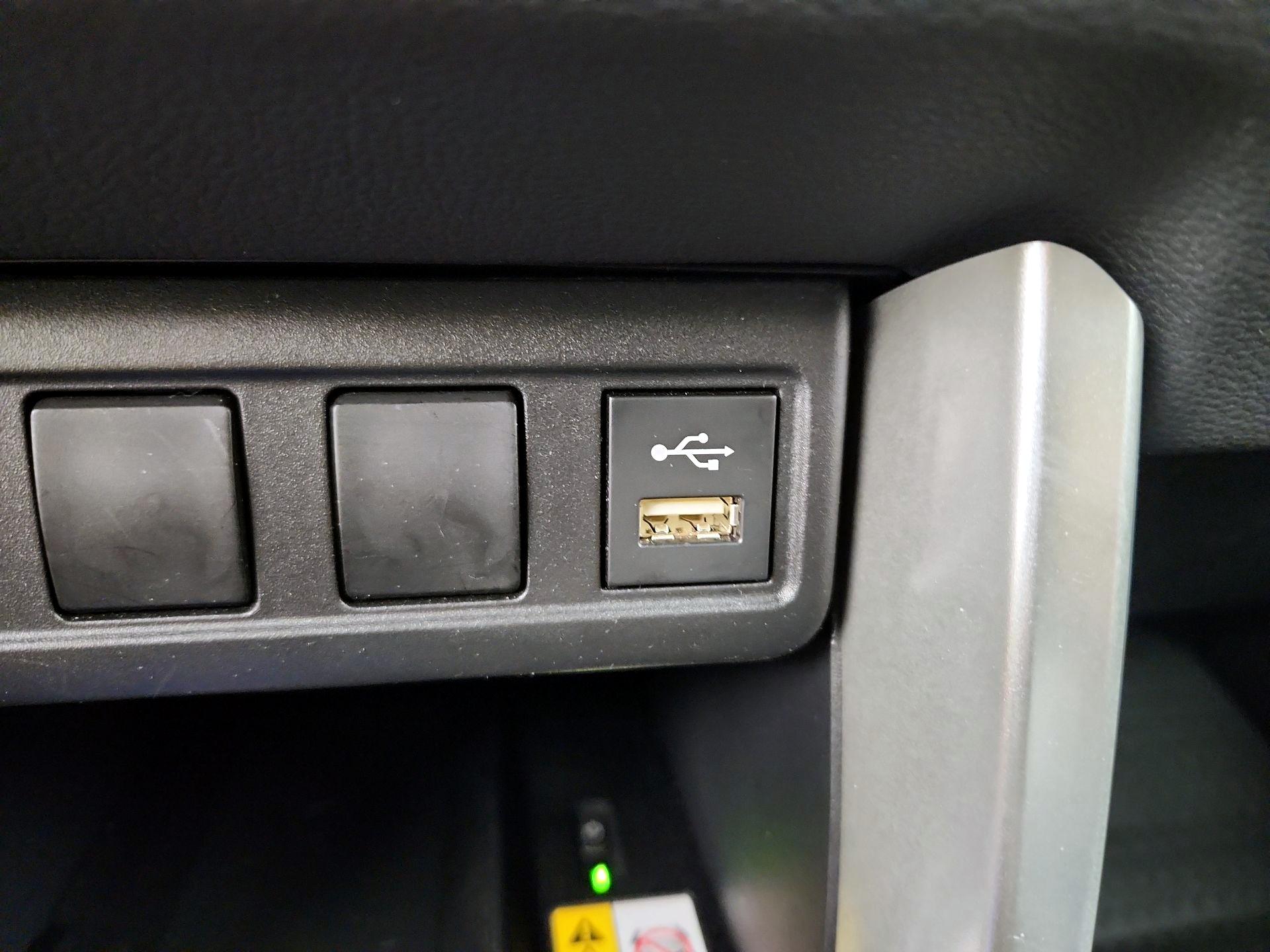 Thumbnail: 2022 Toyota Corolla Cross - 18