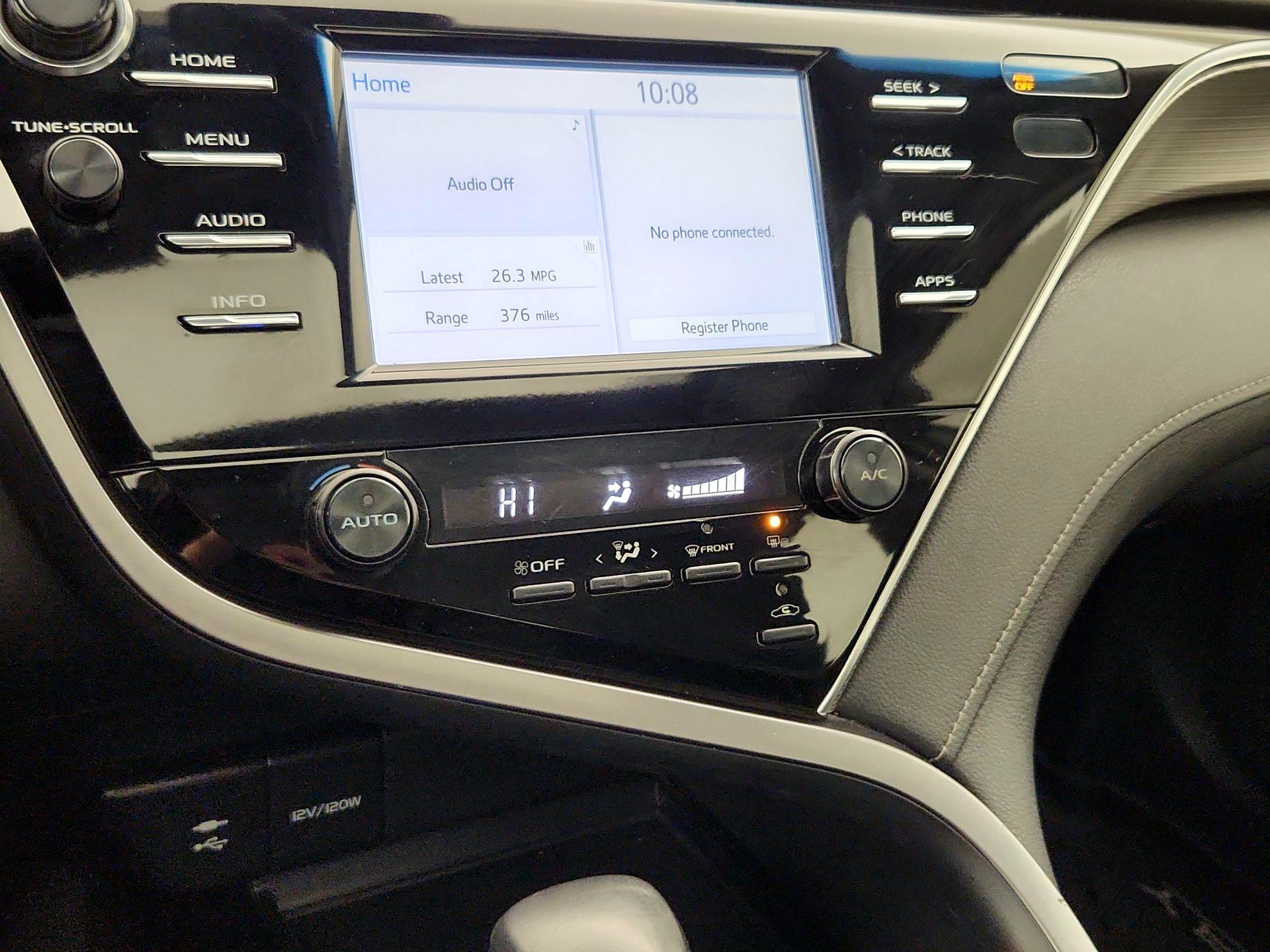 Thumbnail: 2018 Toyota Camry - 16