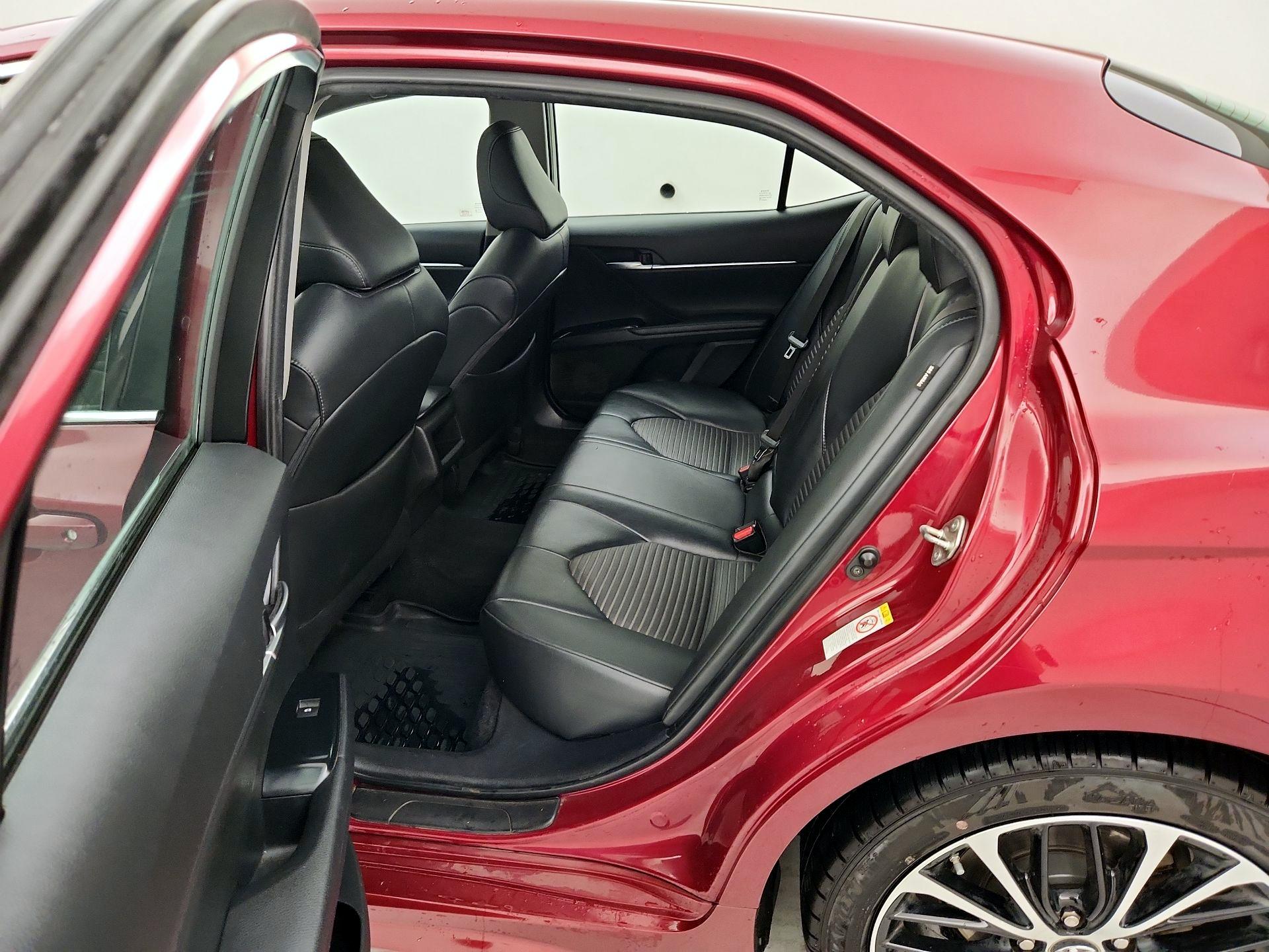 Thumbnail: 2018 Toyota Camry - 20