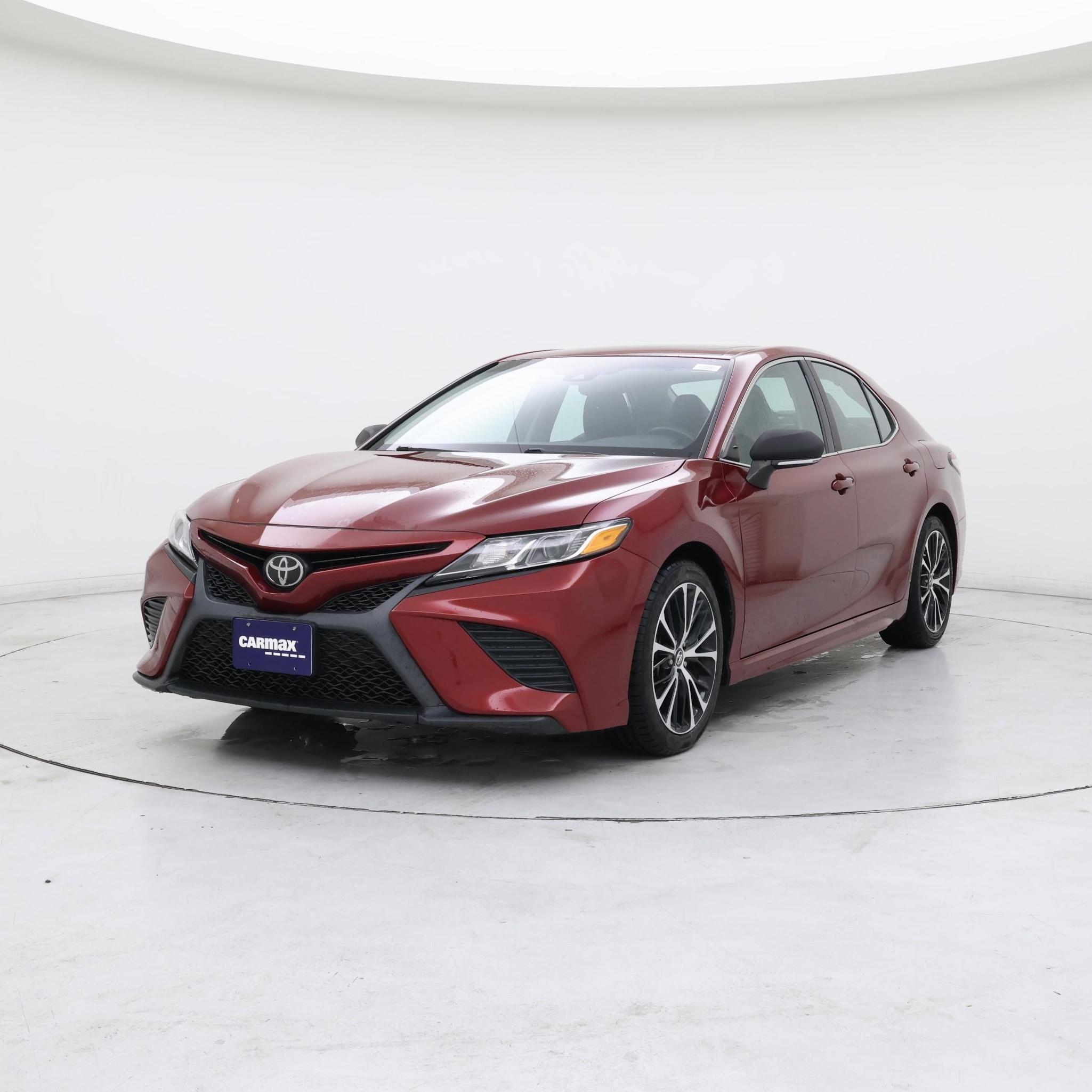 Thumbnail: 2018 Toyota Camry - 4