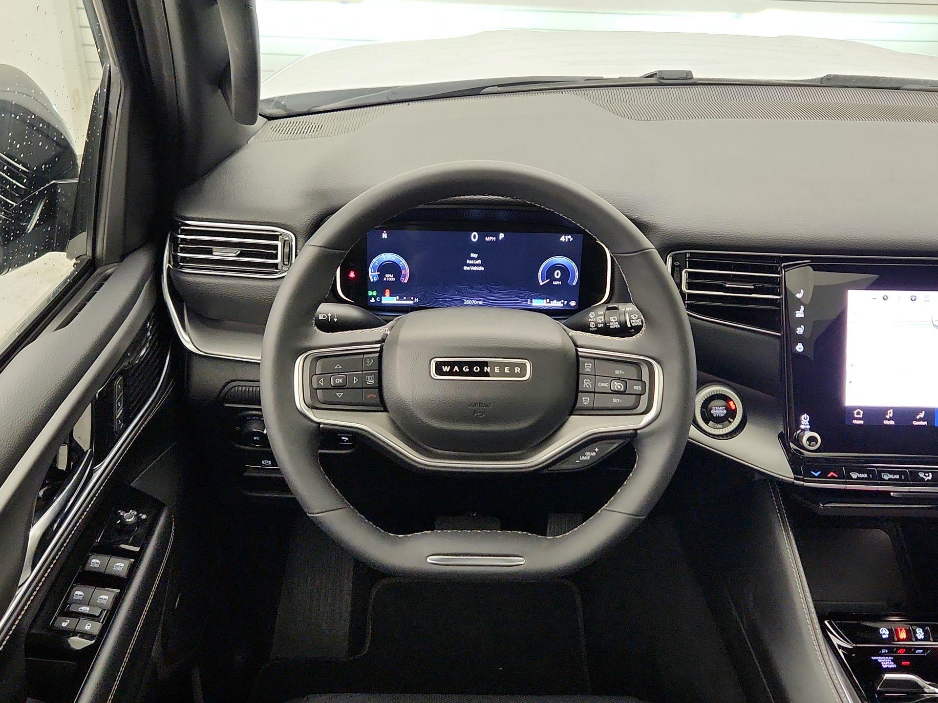 Thumbnail: 2024 Jeep Wagoneer - 10