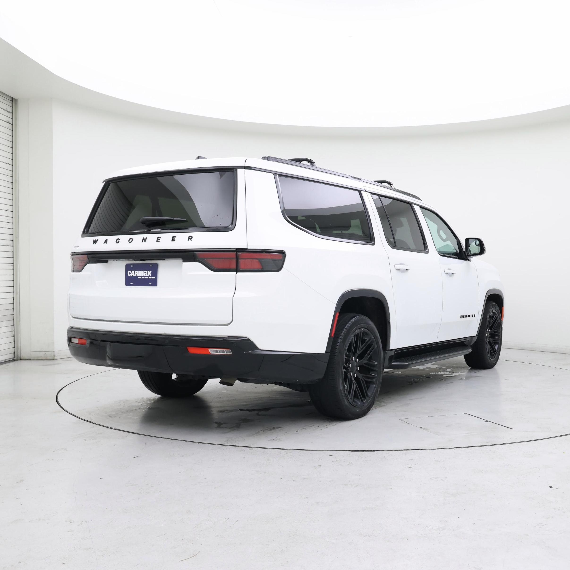 Thumbnail: 2024 Jeep Wagoneer - 8