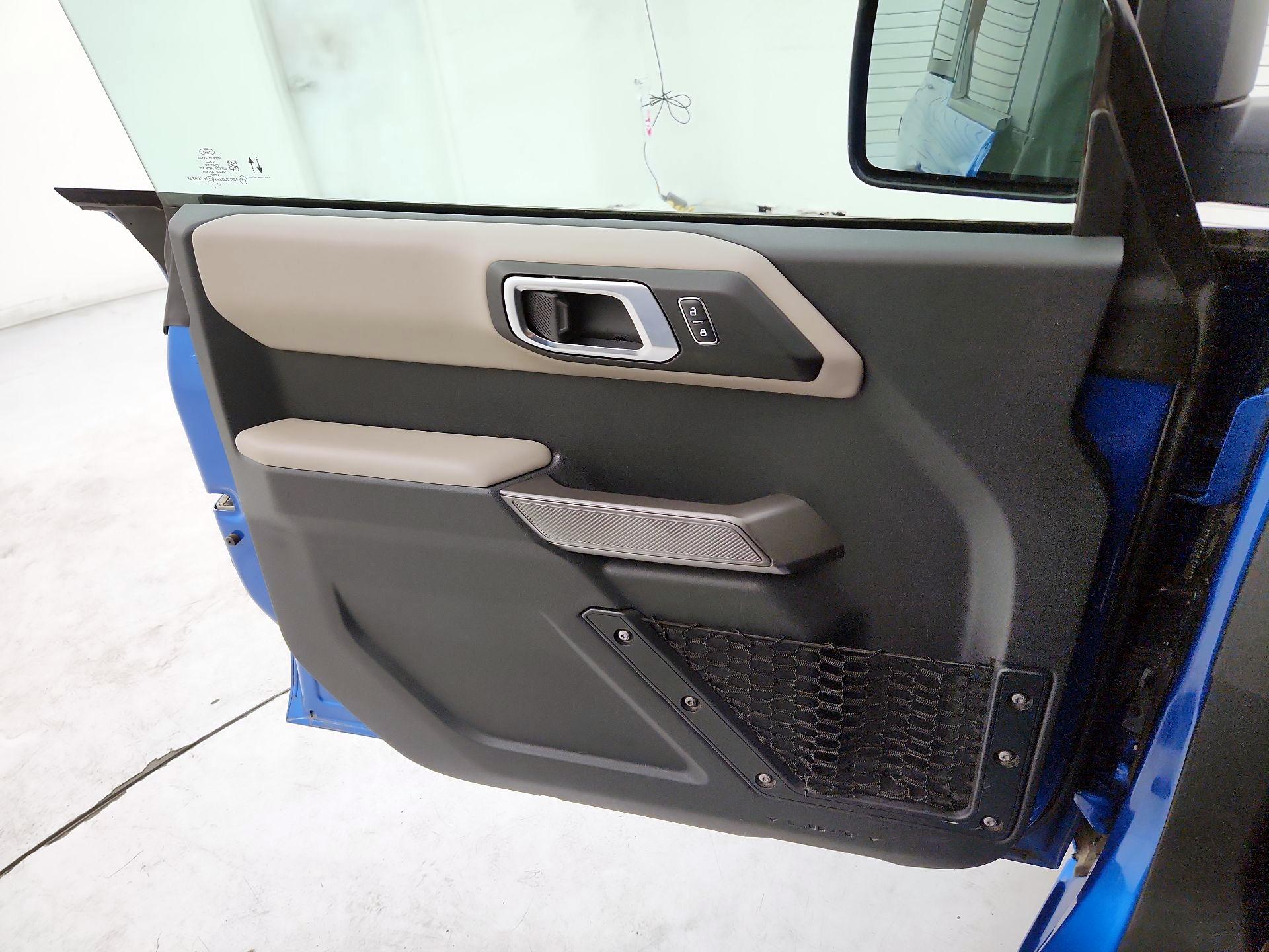 Thumbnail: 2022 Ford Bronco - 12