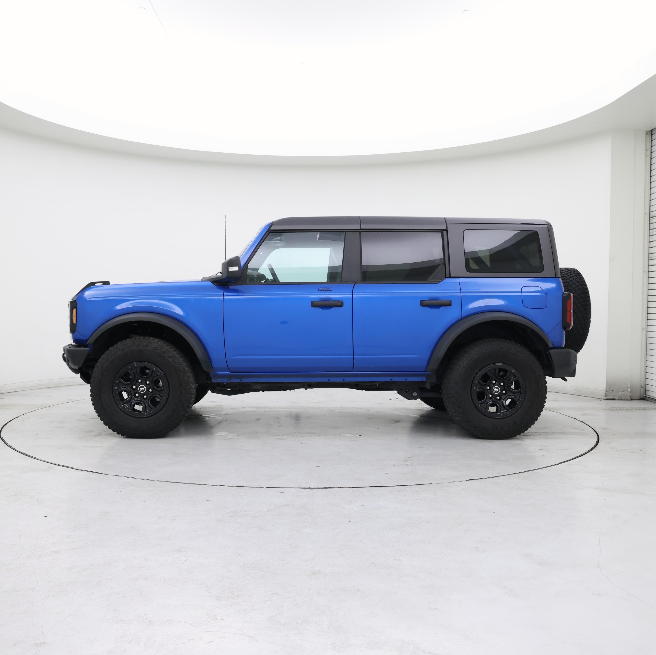 Thumbnail: 2022 Ford Bronco - 3