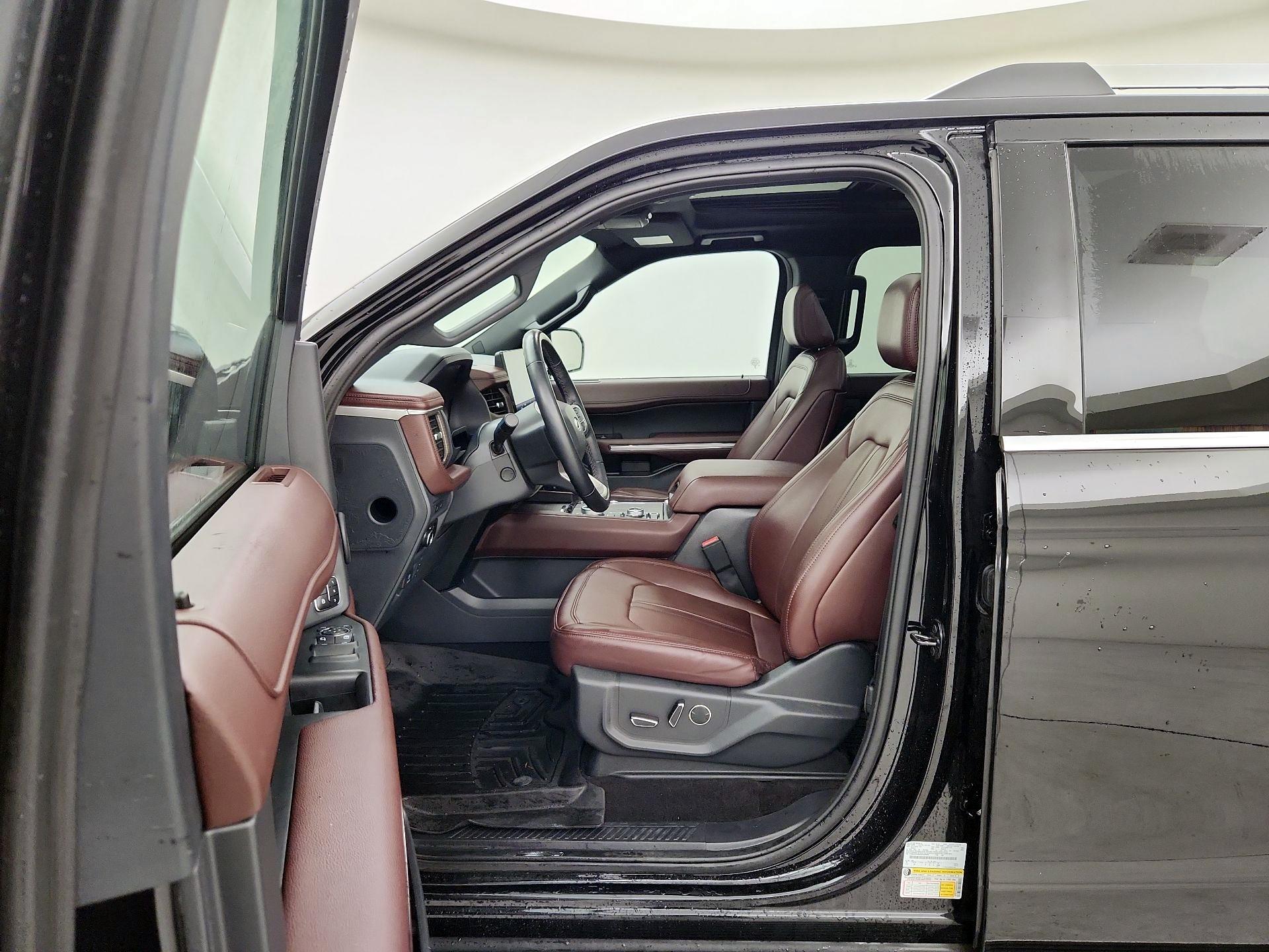 Thumbnail: 2023 Ford Expedition - 11