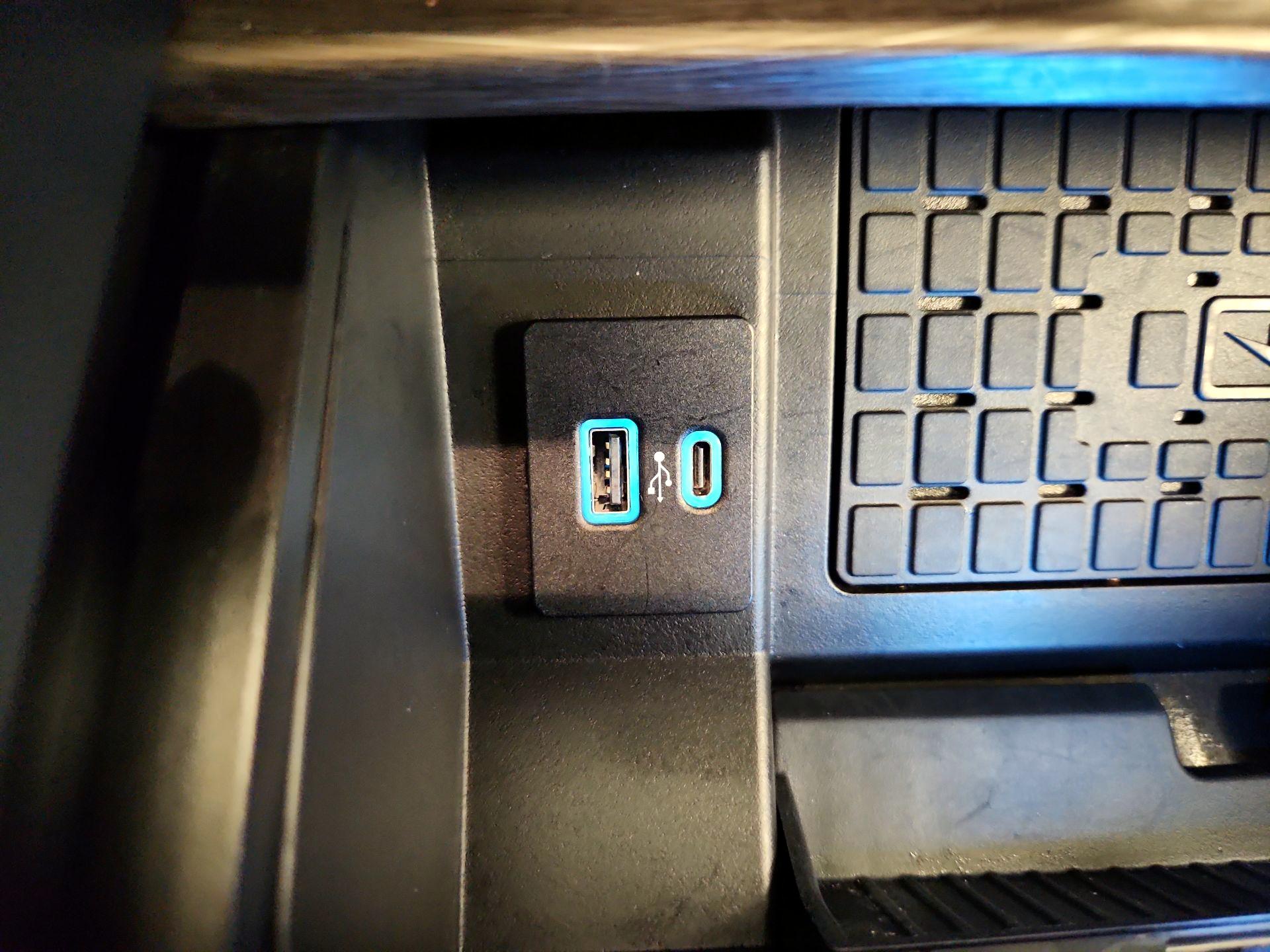 Thumbnail: 2023 Ford Expedition - 19