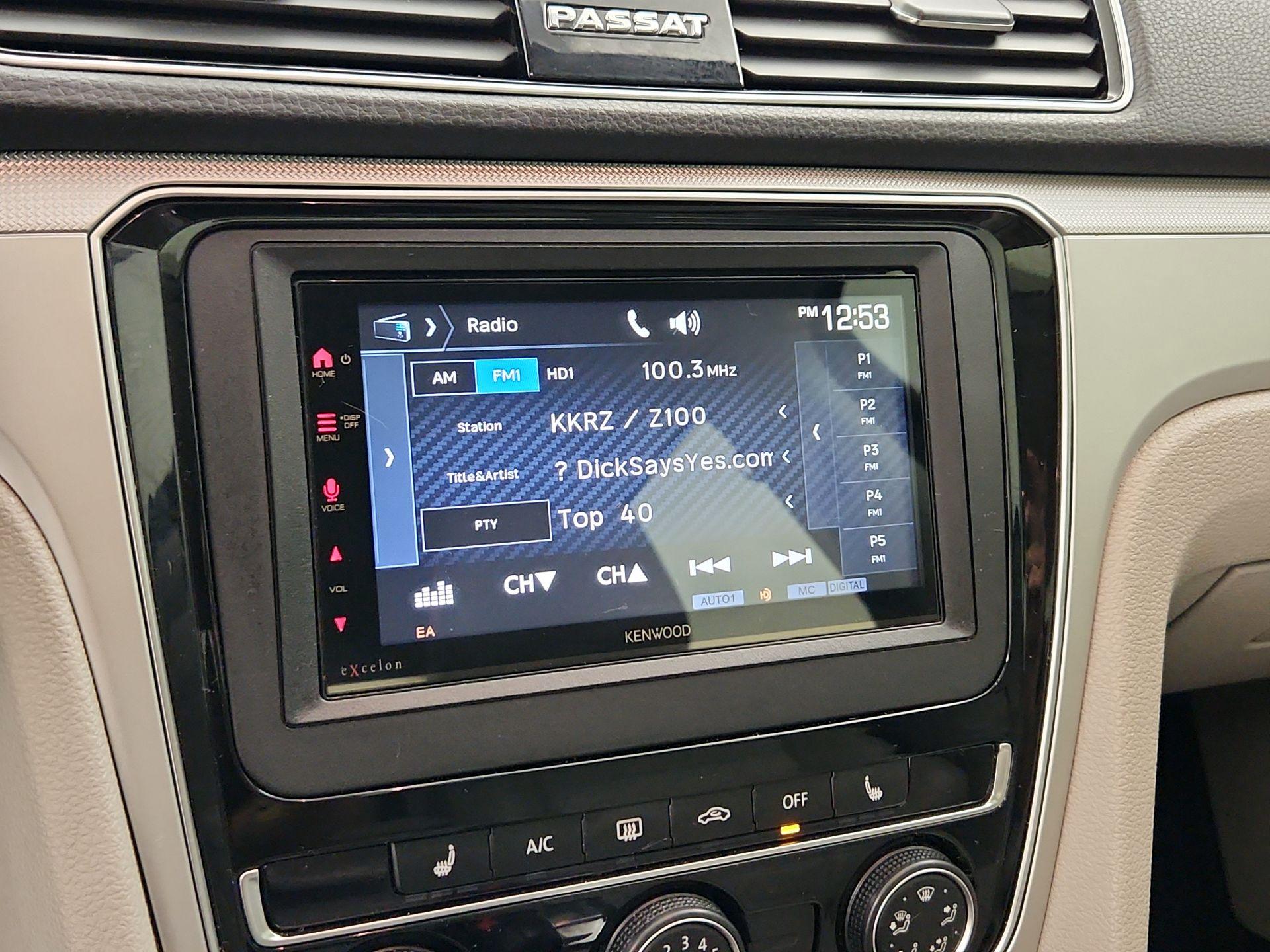 Thumbnail: 2019 Volkswagen Passat - 15