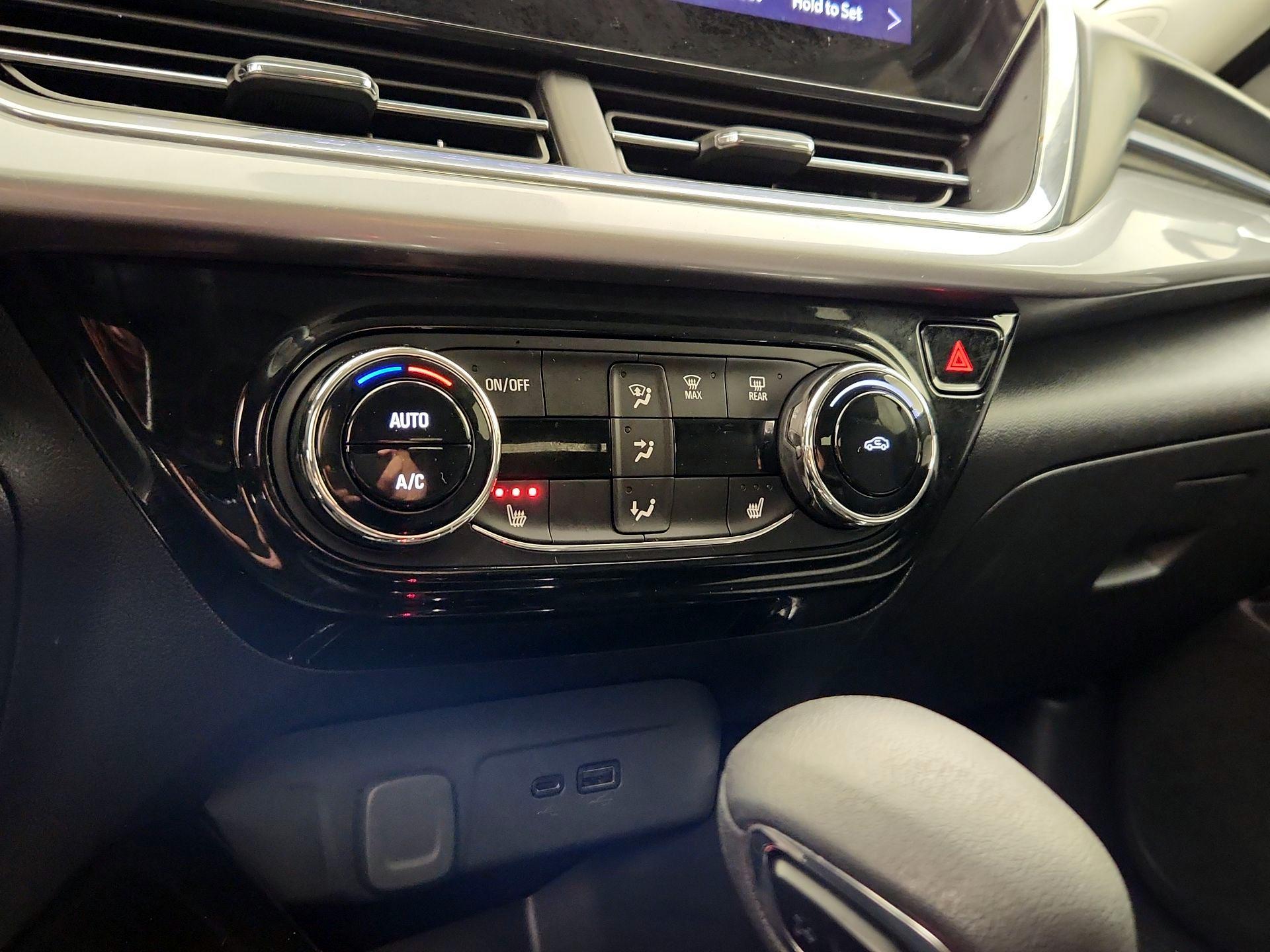 Thumbnail: 2024 Chevrolet Trax - 16