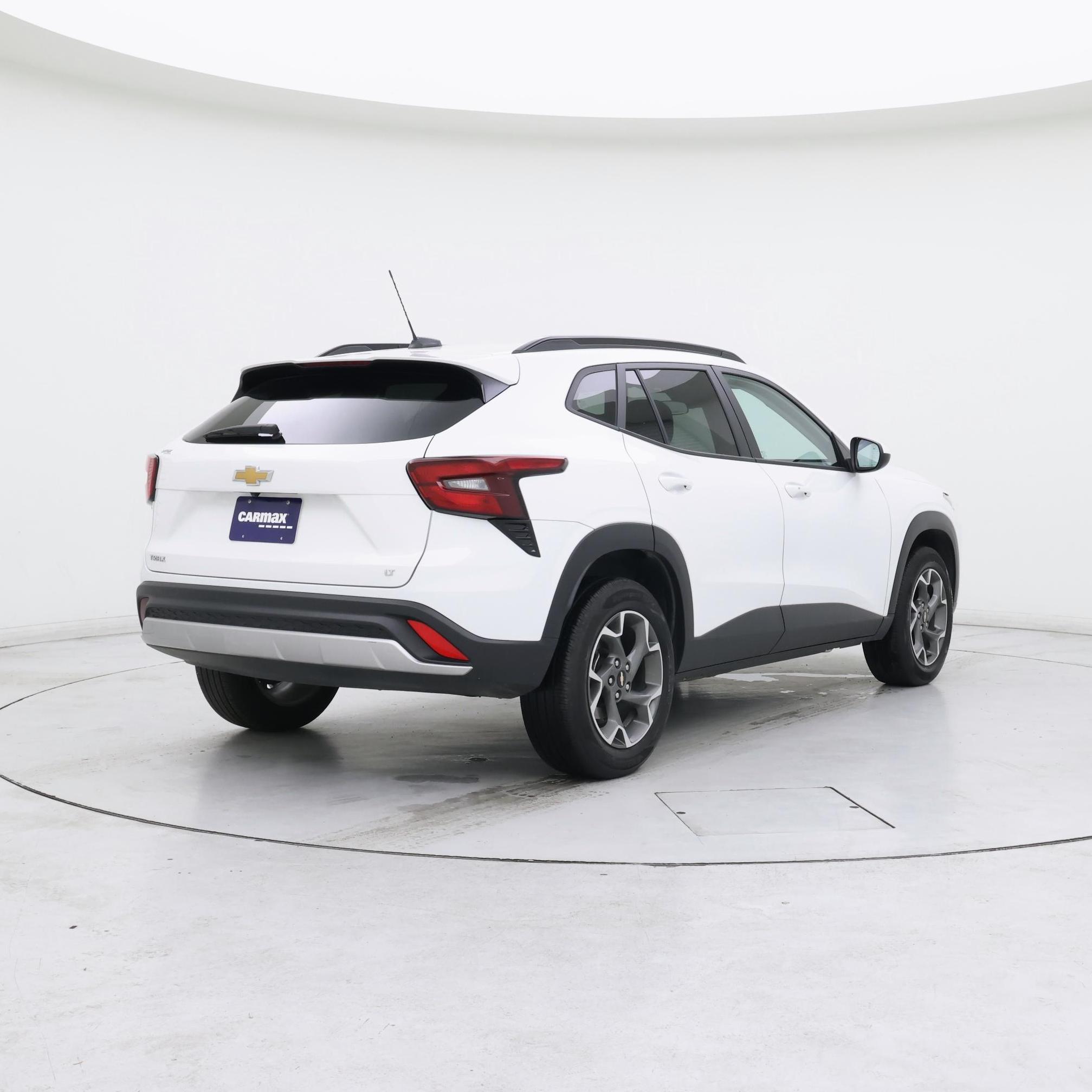 Thumbnail: 2024 Chevrolet Trax - 8