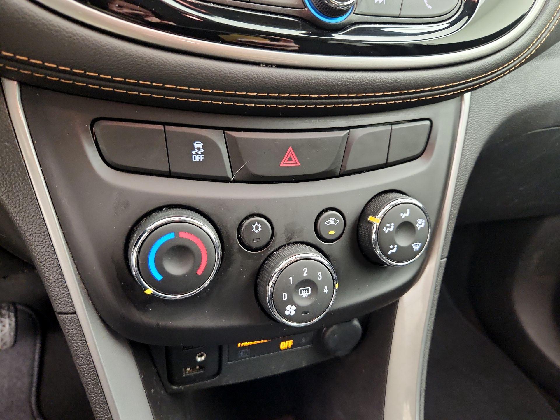 Thumbnail: 2020 Chevrolet Trax - 16