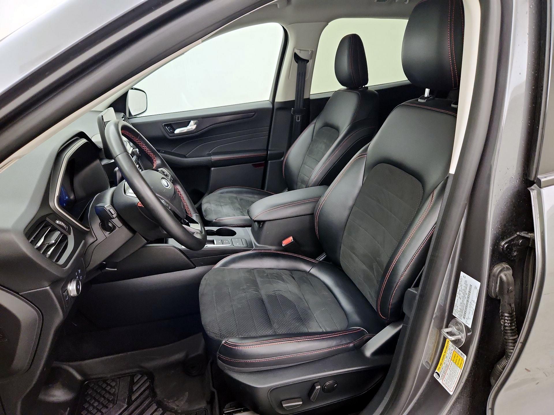 Thumbnail: 2021 Ford Escape - 11