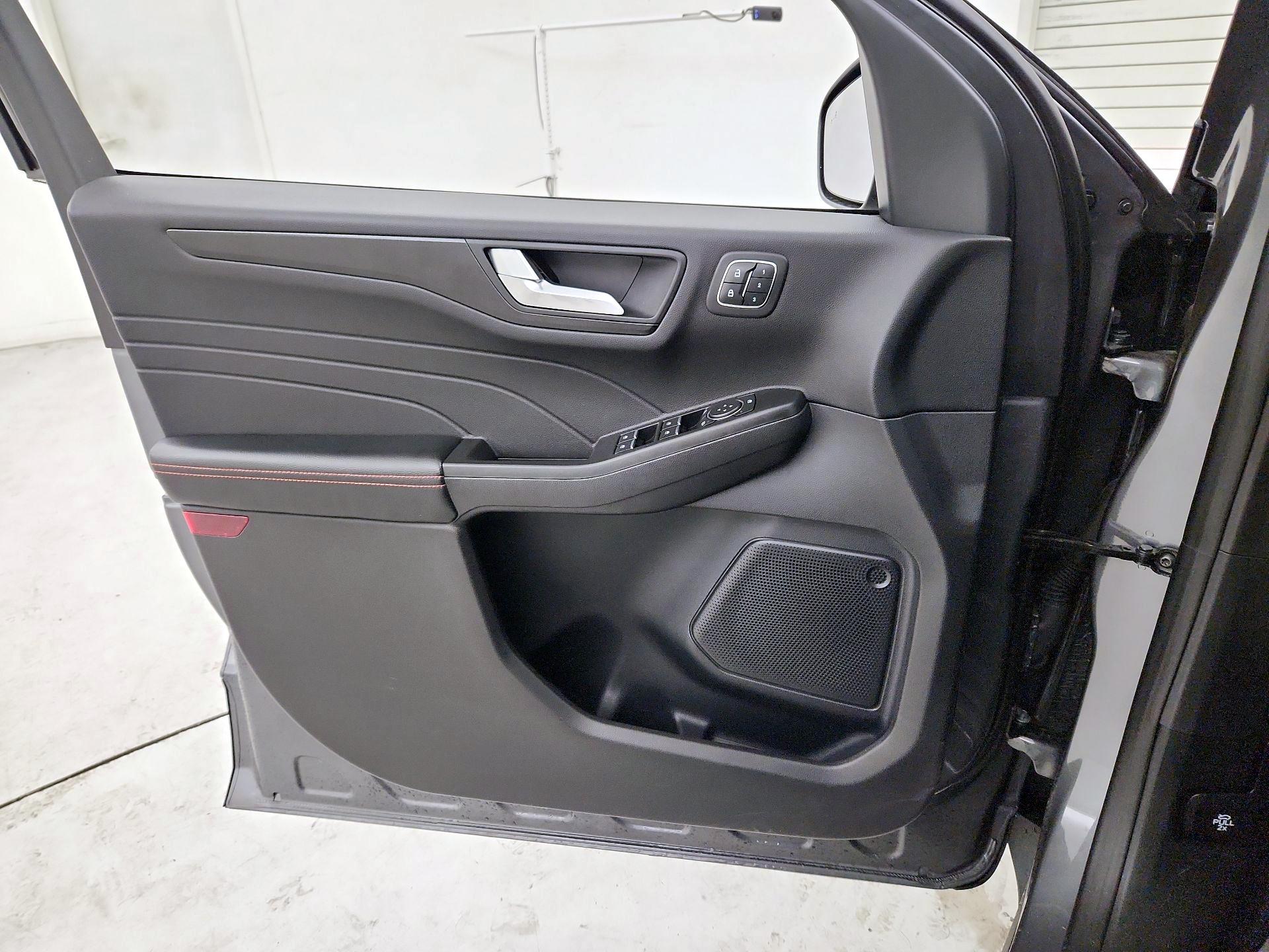 Thumbnail: 2021 Ford Escape - 12