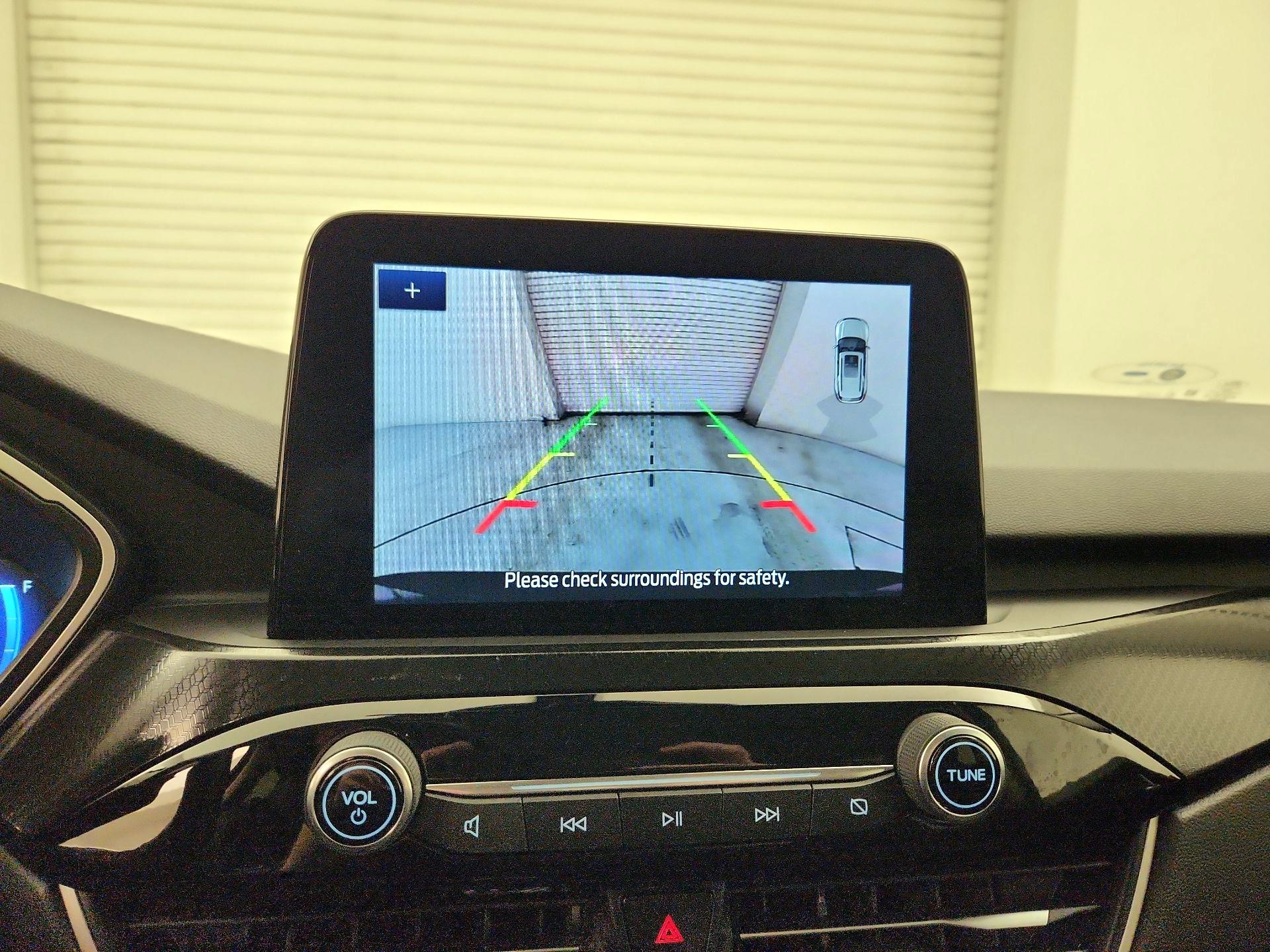 Thumbnail: 2021 Ford Escape - 15