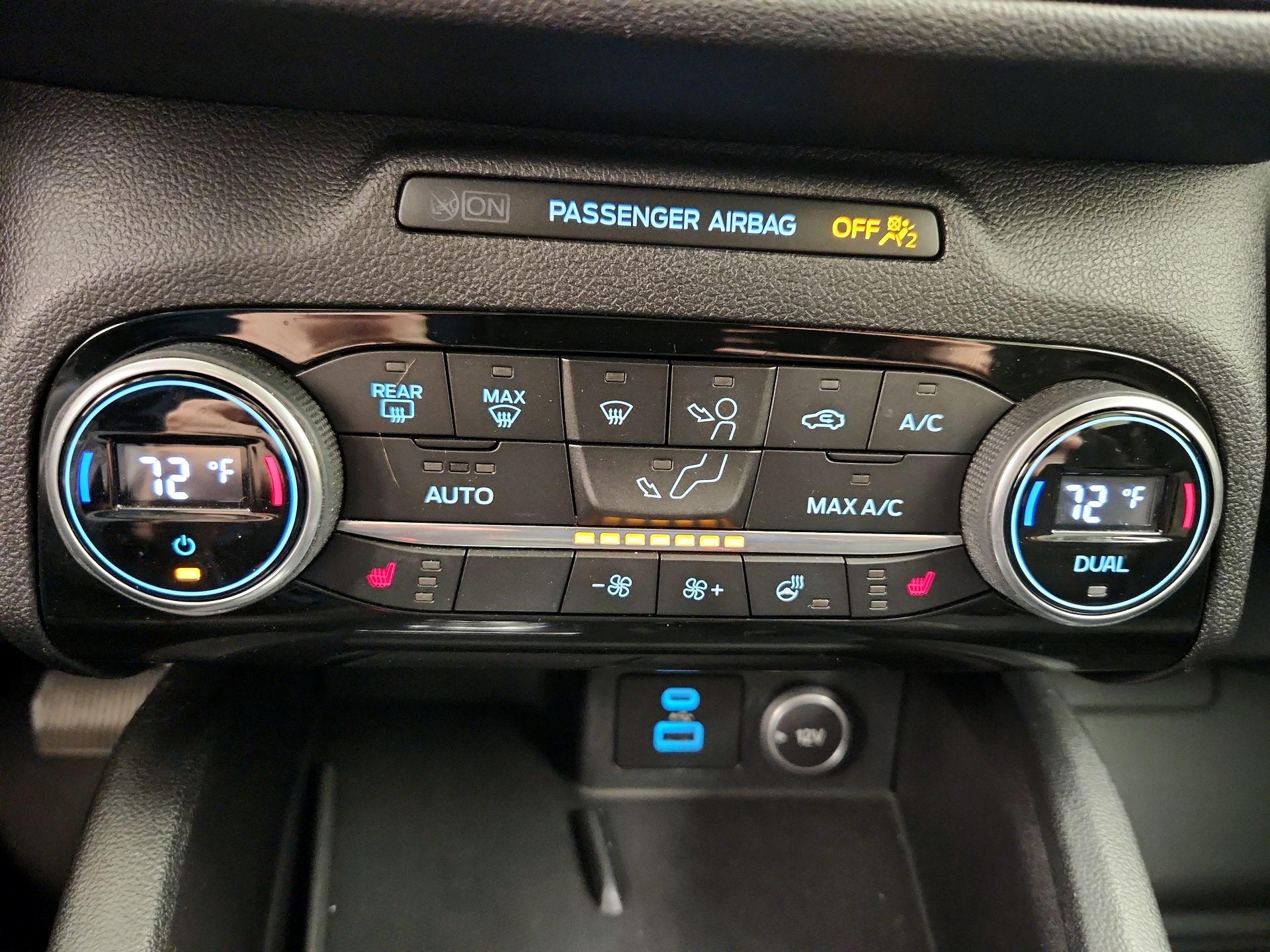 Thumbnail: 2021 Ford Escape - 17