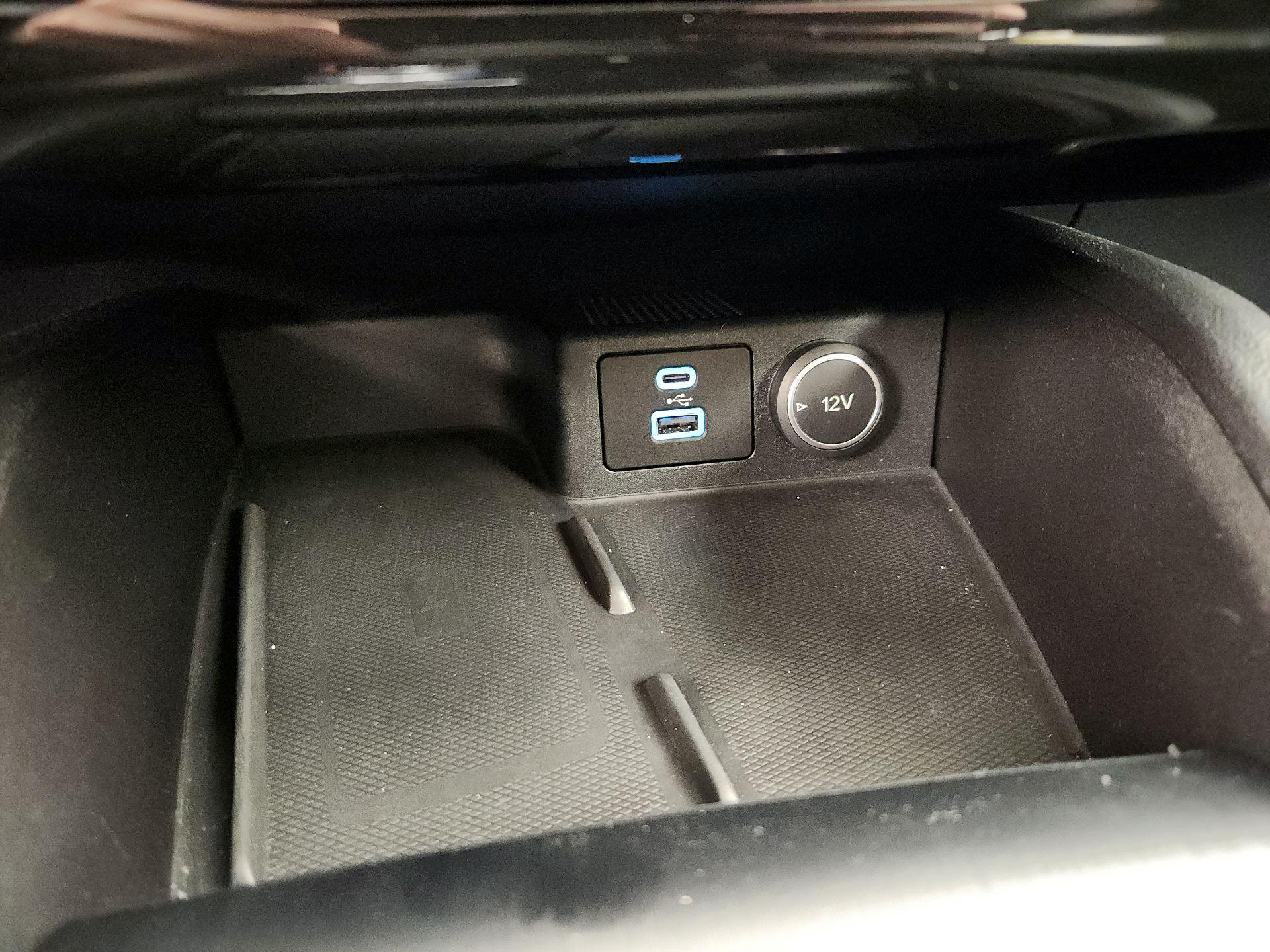 Thumbnail: 2021 Ford Escape - 19