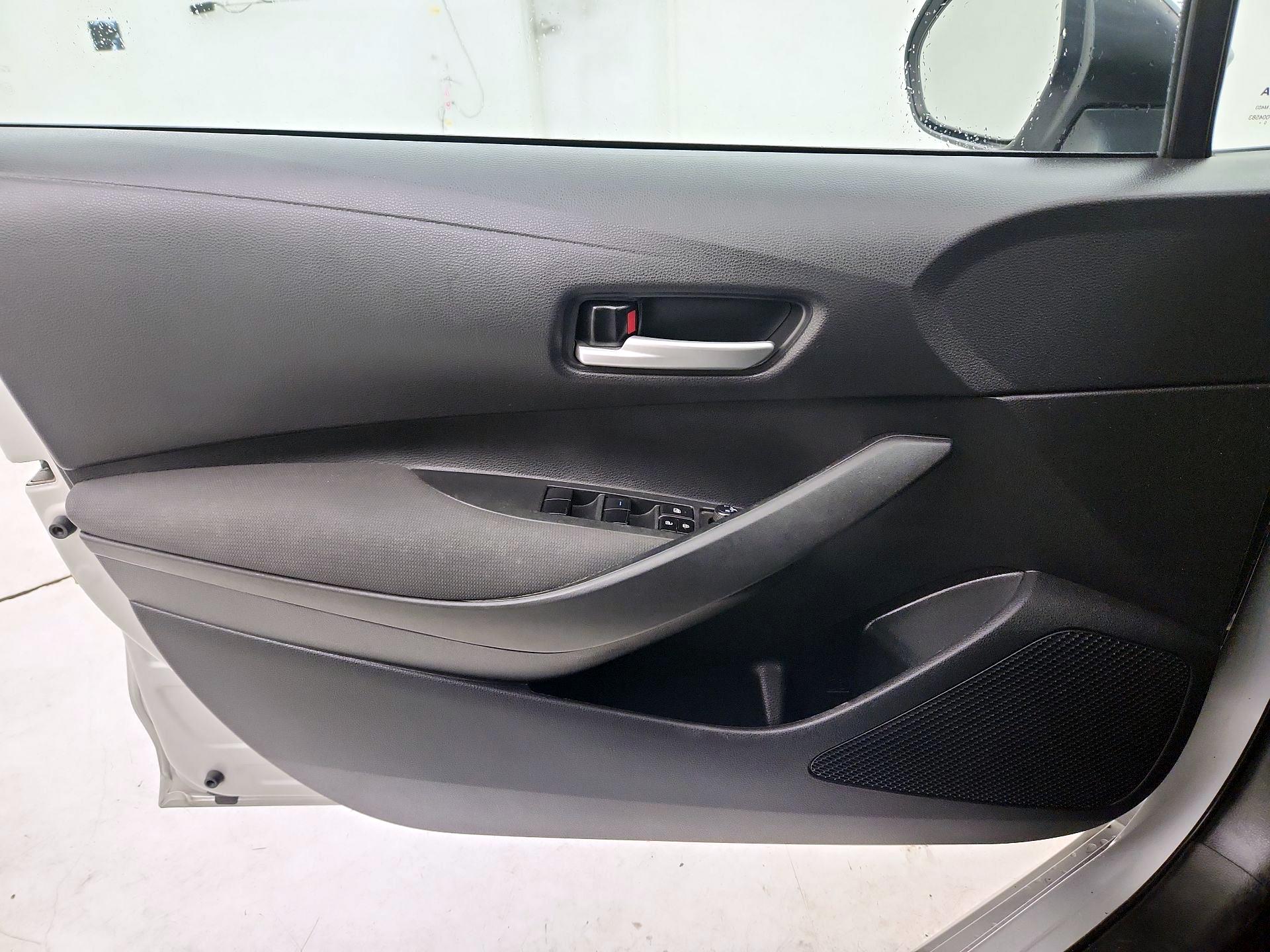 Thumbnail: 2021 Toyota Corolla - 12