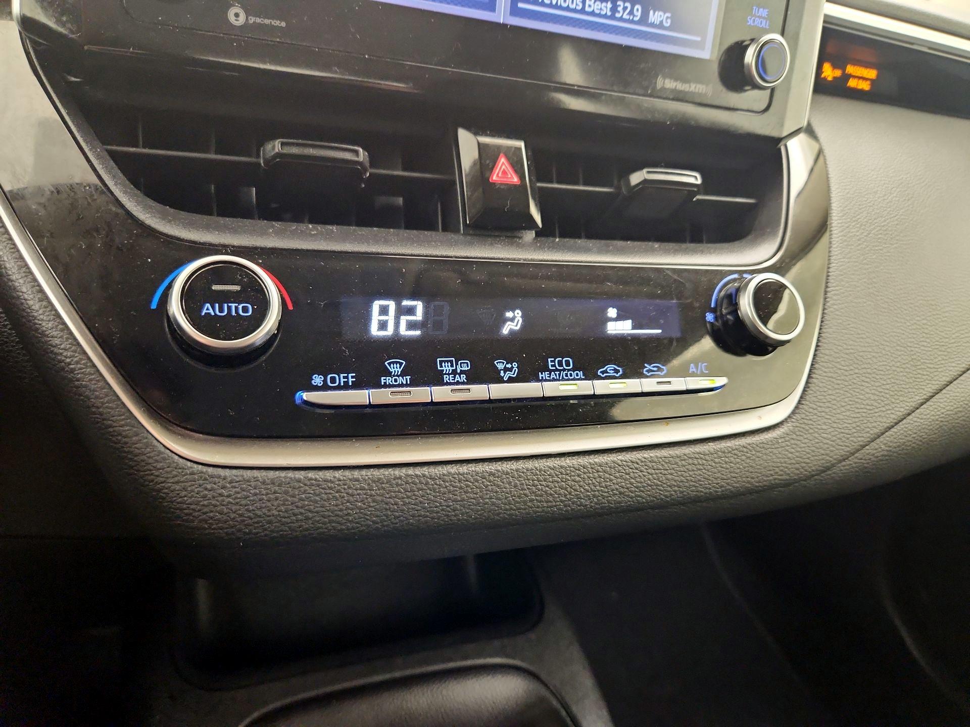 Thumbnail: 2021 Toyota Corolla - 16