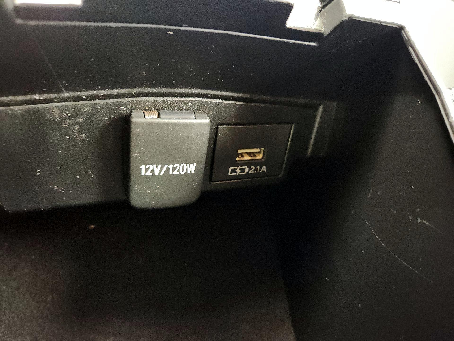 Thumbnail: 2021 Toyota Corolla - 18