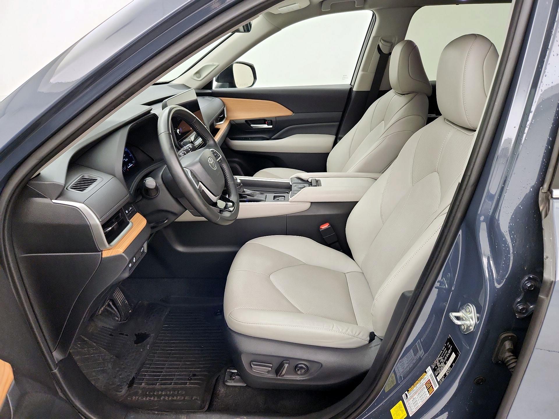 Thumbnail: 2024 Toyota Grand Highlander - 11