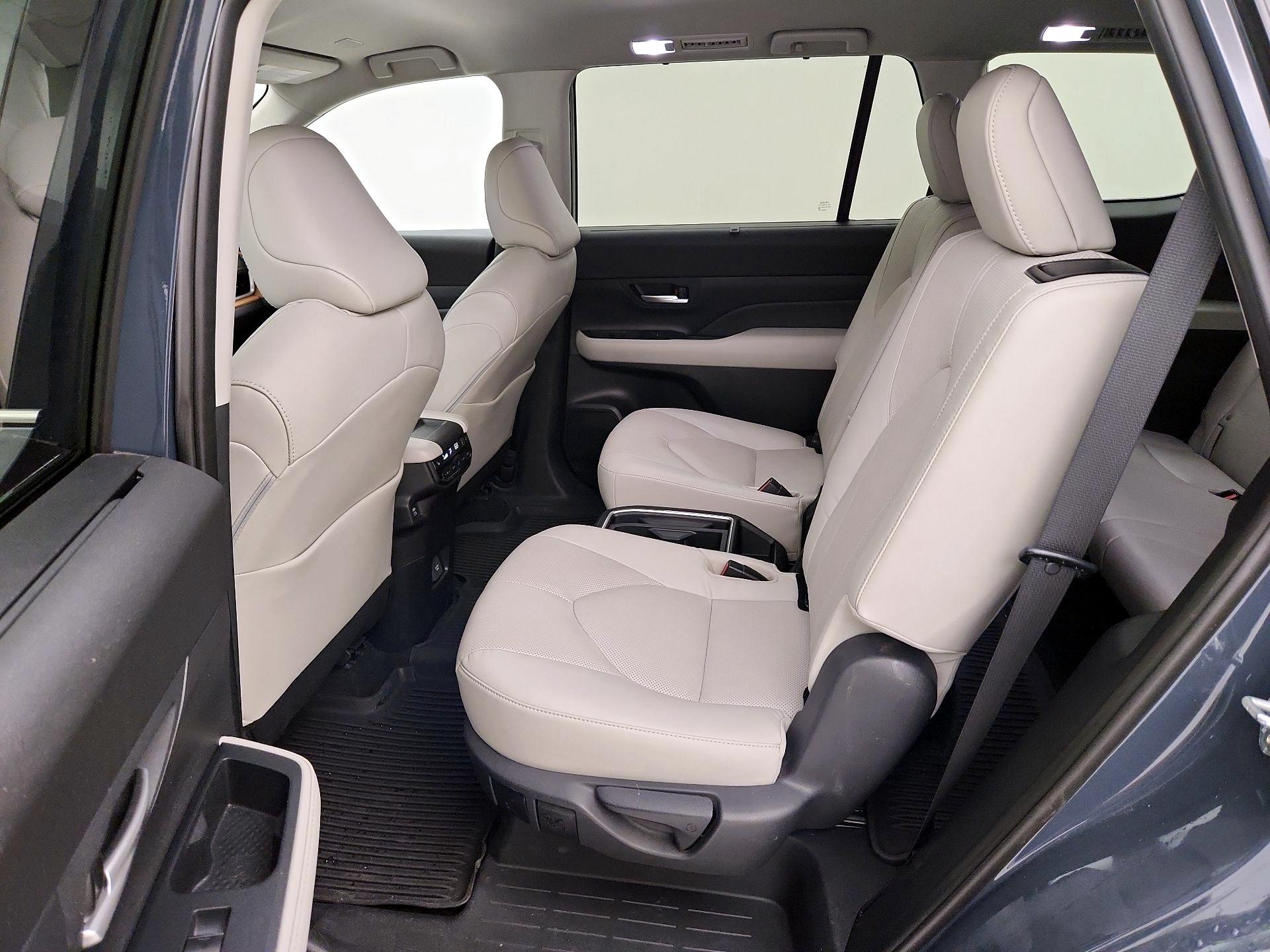 Thumbnail: 2024 Toyota Grand Highlander - 19