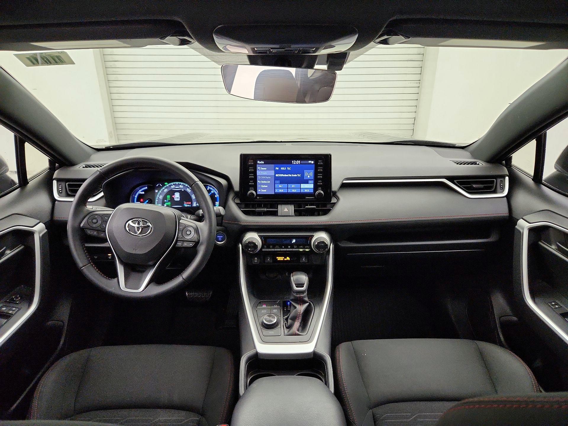 Thumbnail: 2021 Toyota RAV4 - 9