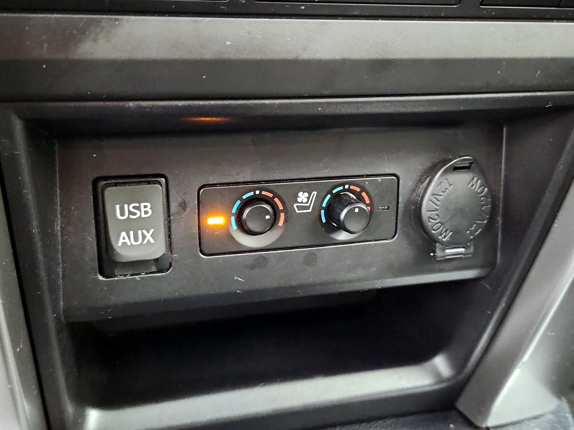 Thumbnail: 2017 Toyota 4Runner - 18