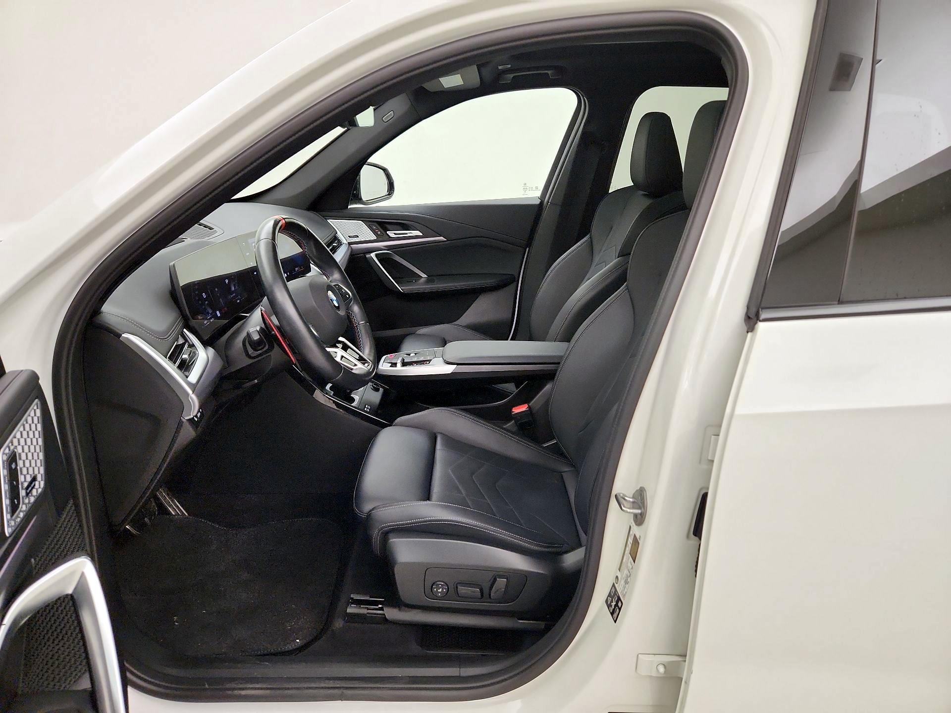 Thumbnail: 2024 BMW X1 - 11