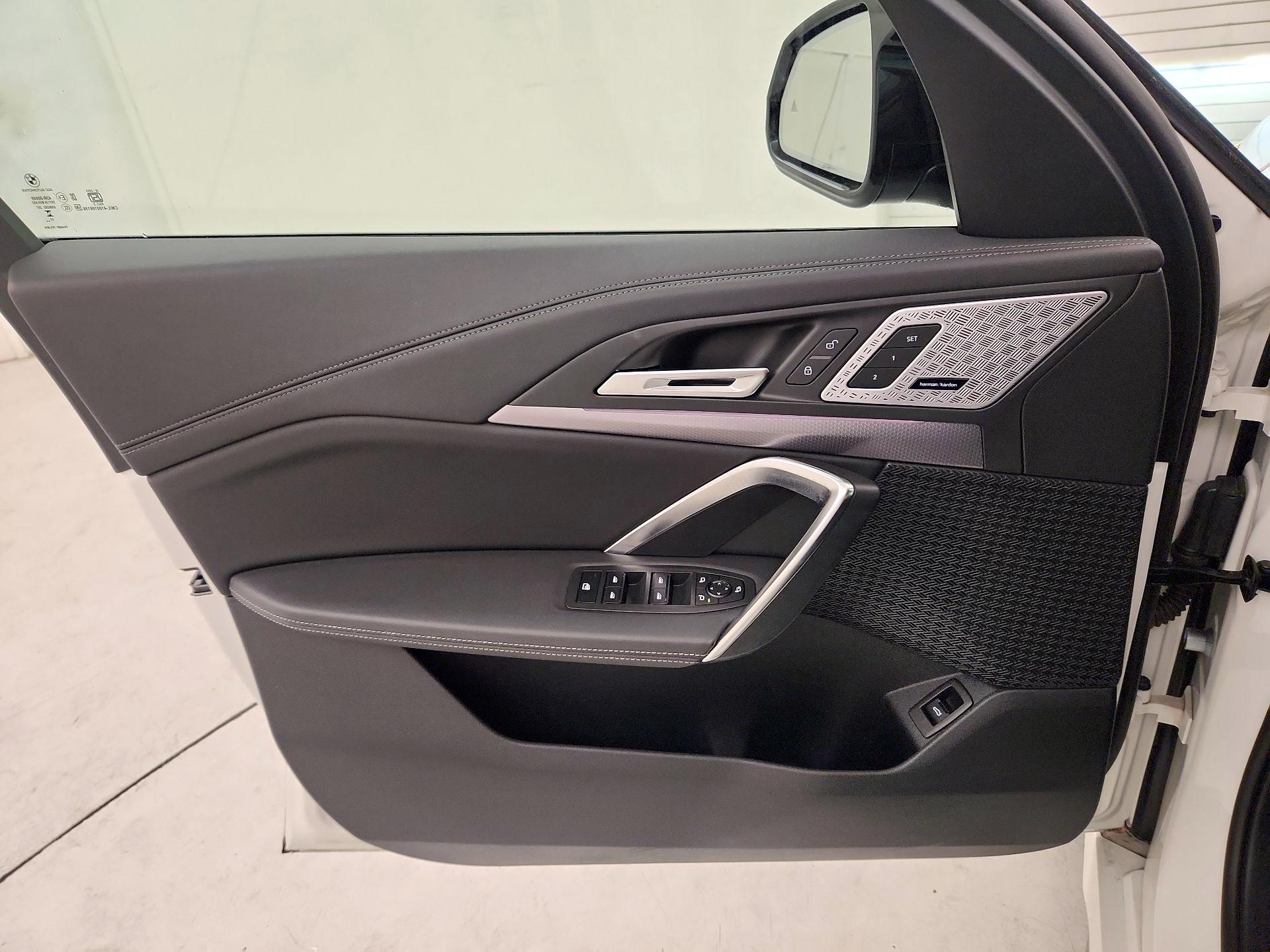 Thumbnail: 2024 BMW X1 - 12