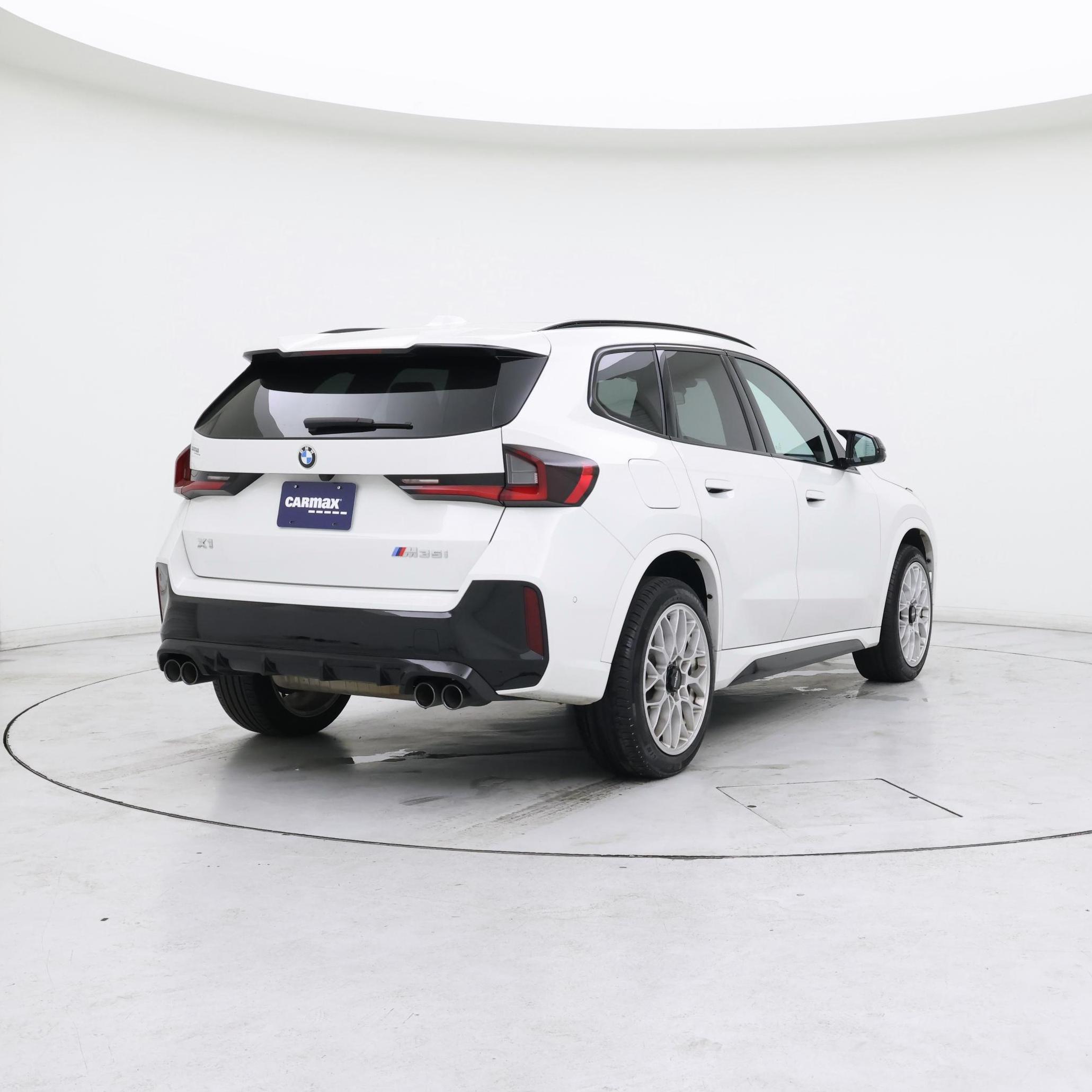 Thumbnail: 2024 BMW X1 - 8