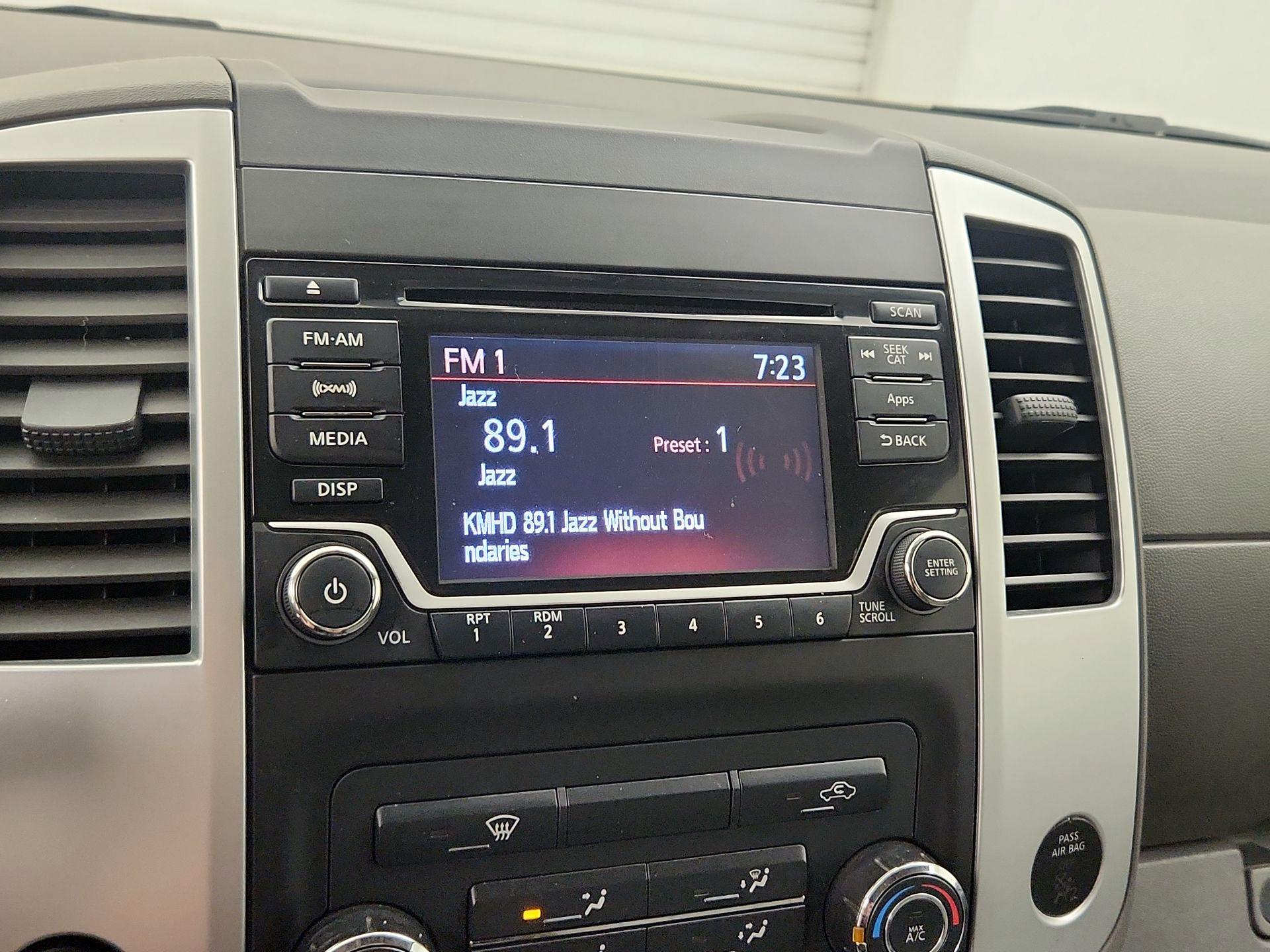 Thumbnail: 2015 Nissan Frontier - 14