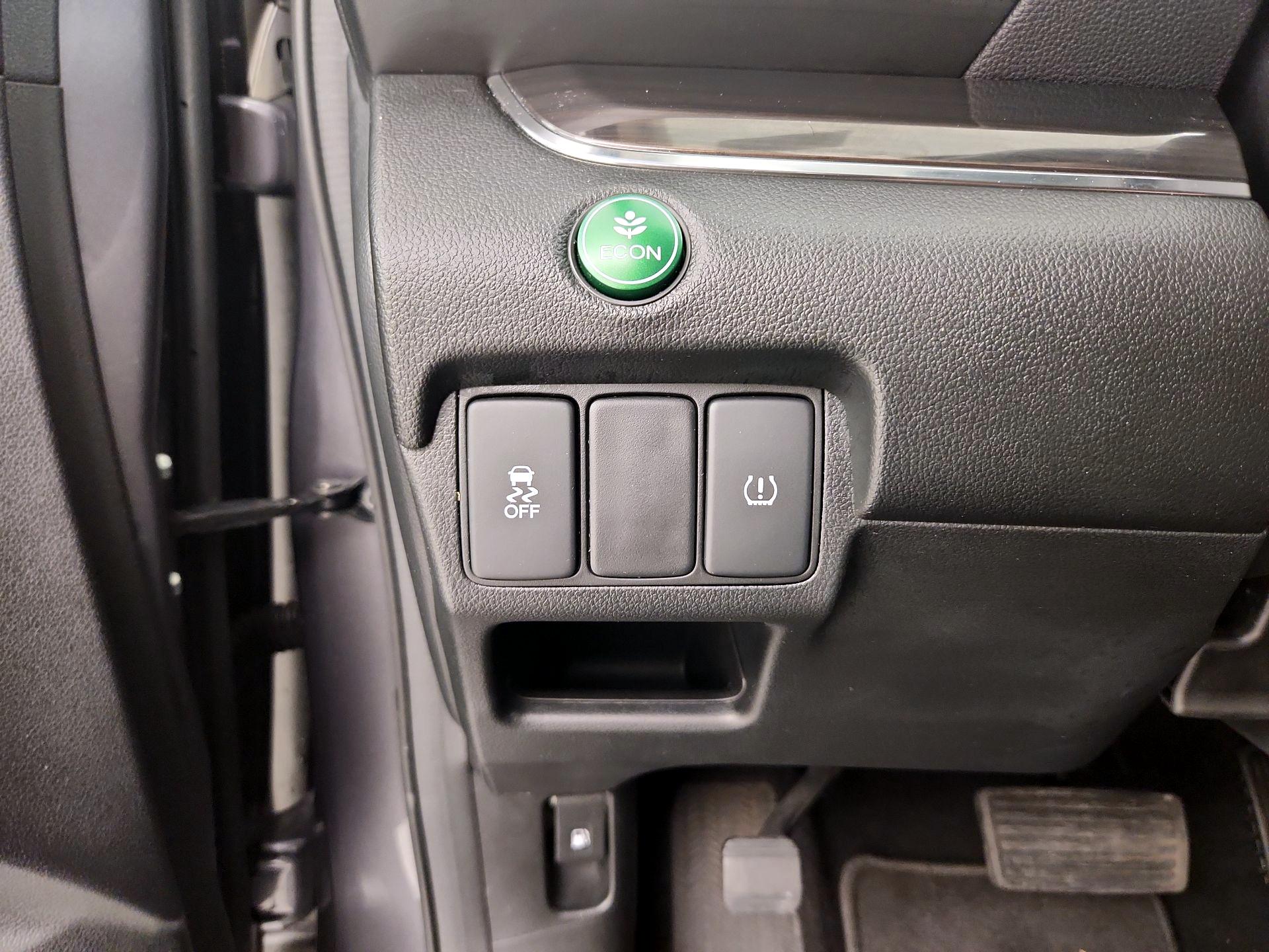 Thumbnail: 2016 Honda CR-V - 13