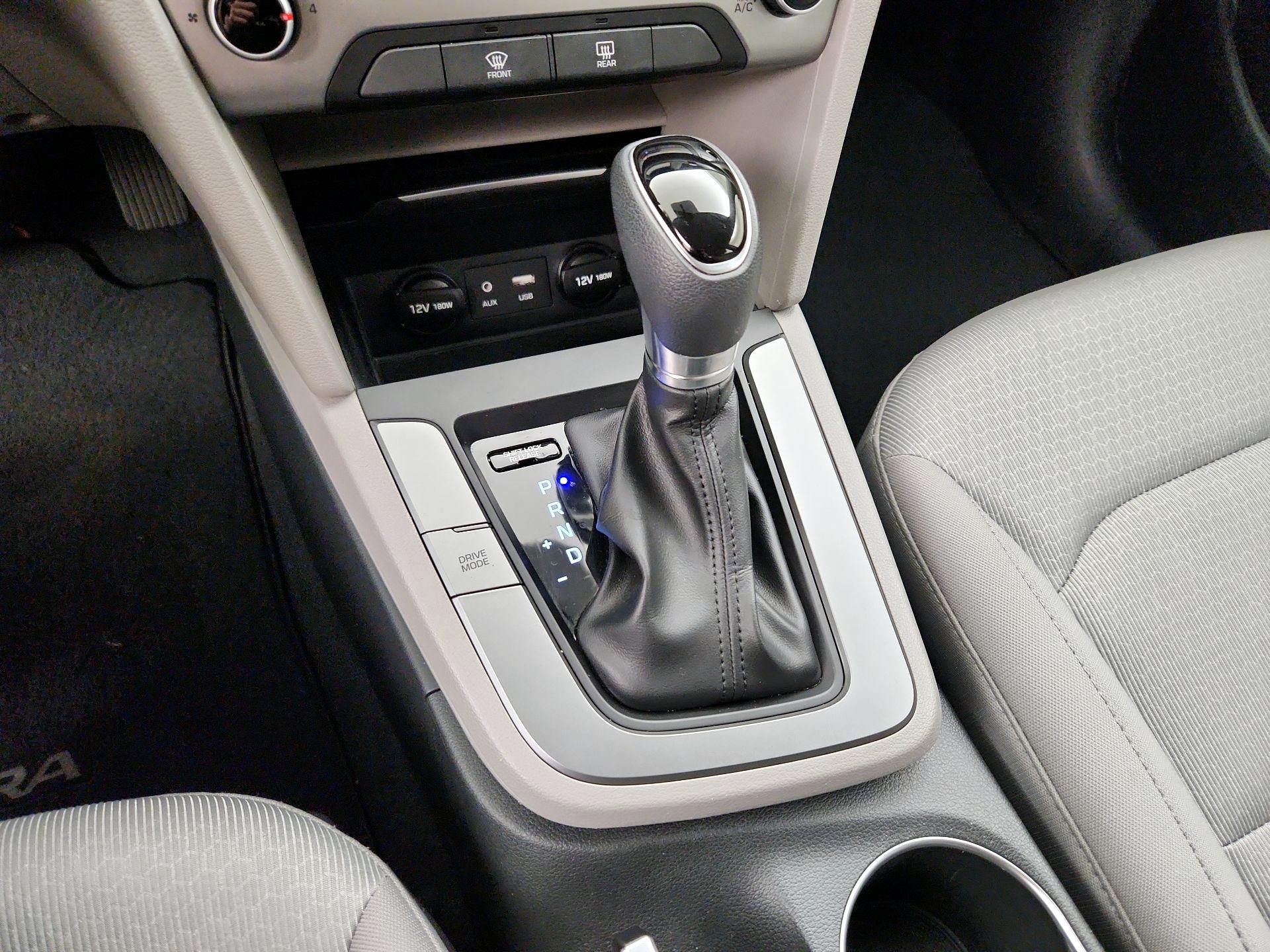 Thumbnail: 2018 Hyundai Elantra - 17