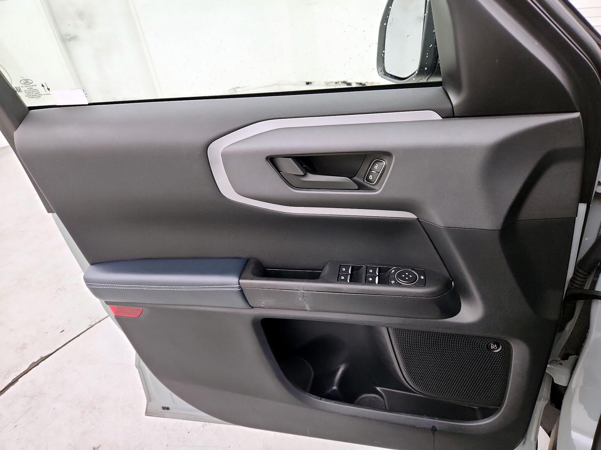 Thumbnail: 2021 Ford Bronco Sport - 12