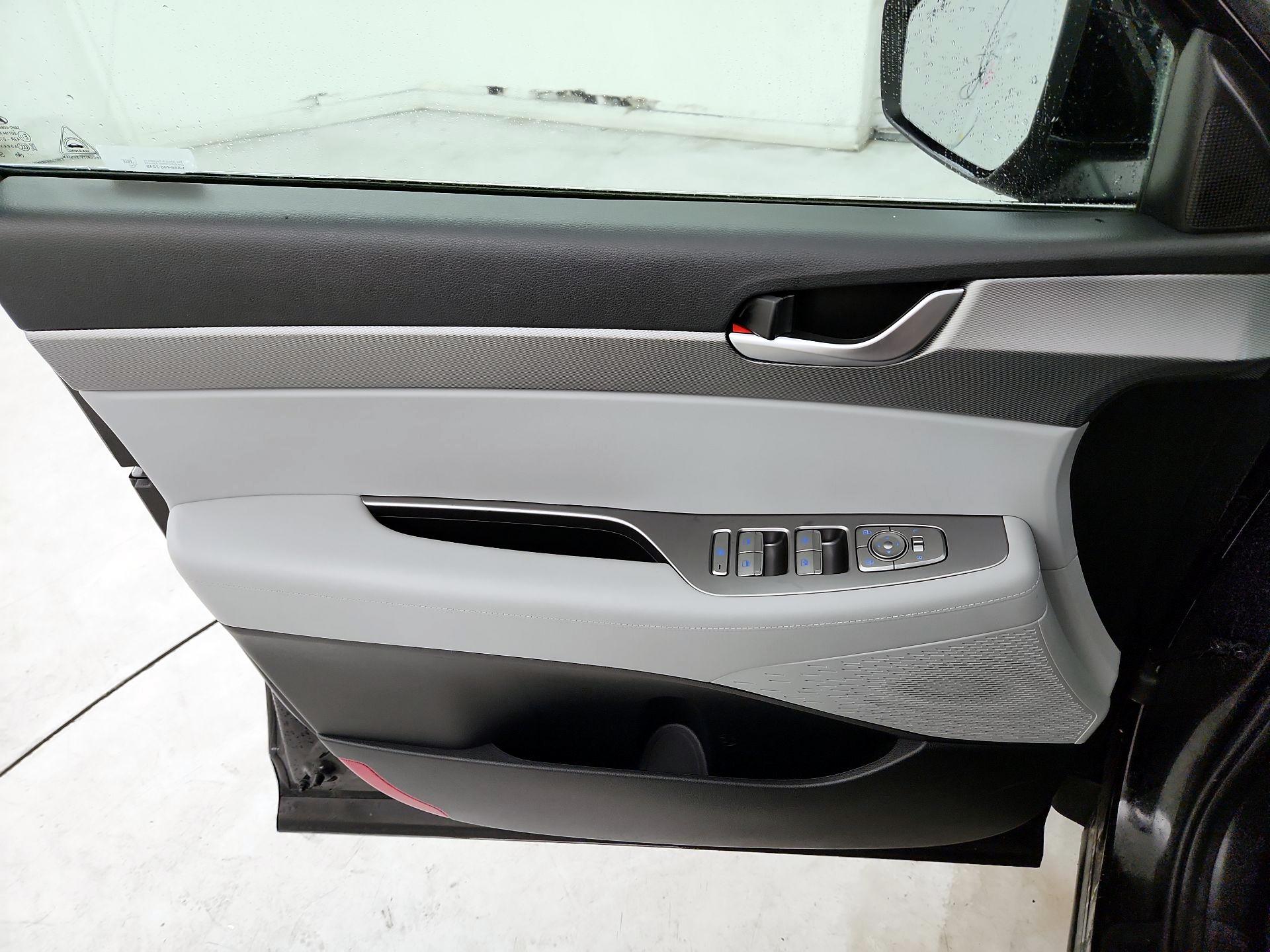 Thumbnail: 2022 Hyundai Palisade - 12