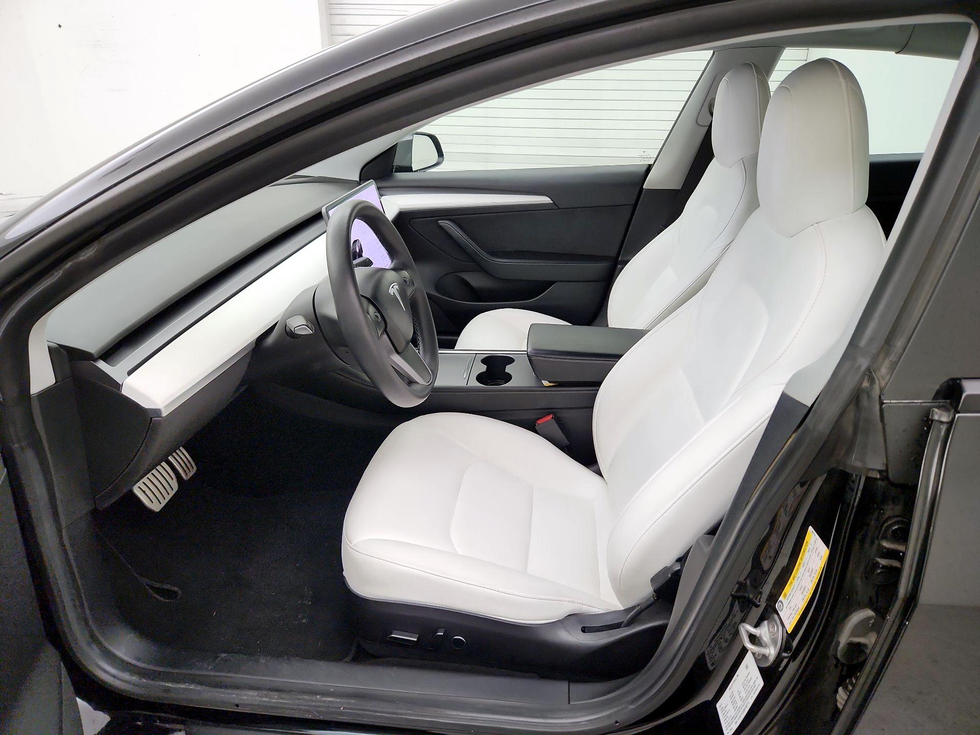 Thumbnail: 2021 Tesla Model 3 - 11