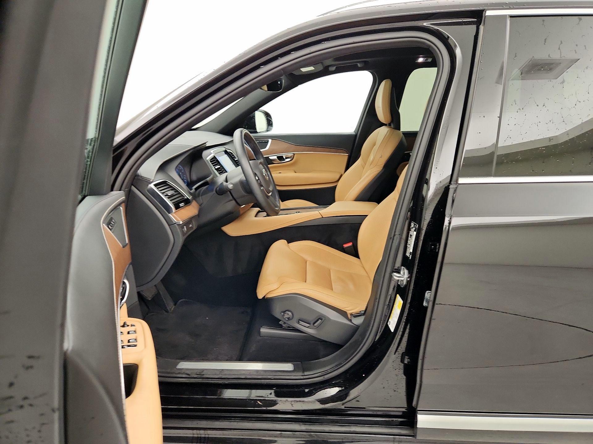 Thumbnail: 2017 Volvo XC90 - 11