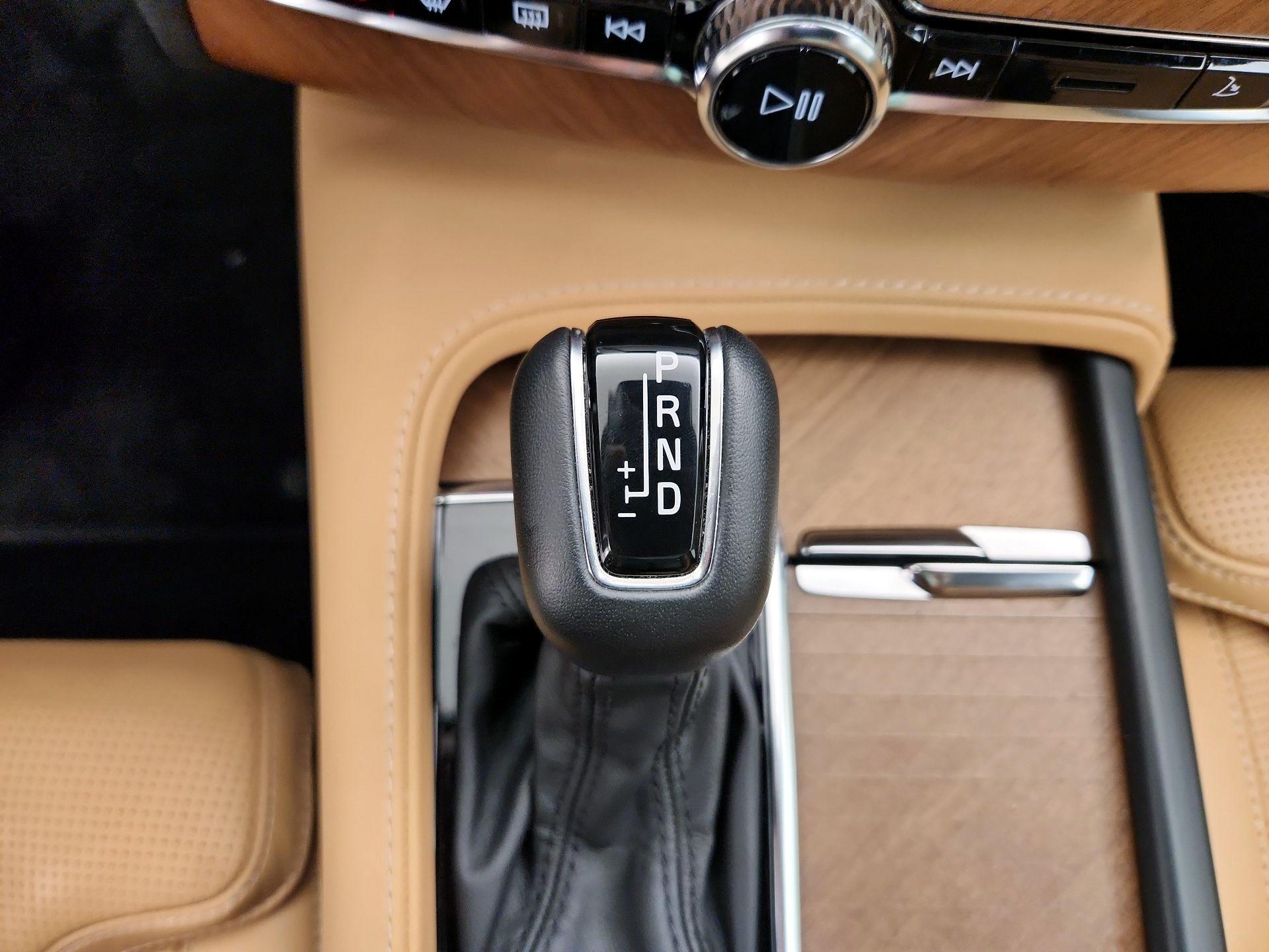 Thumbnail: 2017 Volvo XC90 - 18