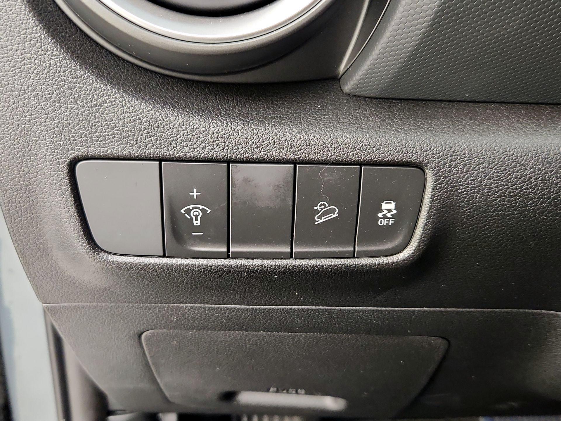 Thumbnail: 2022 Hyundai Kona - 13