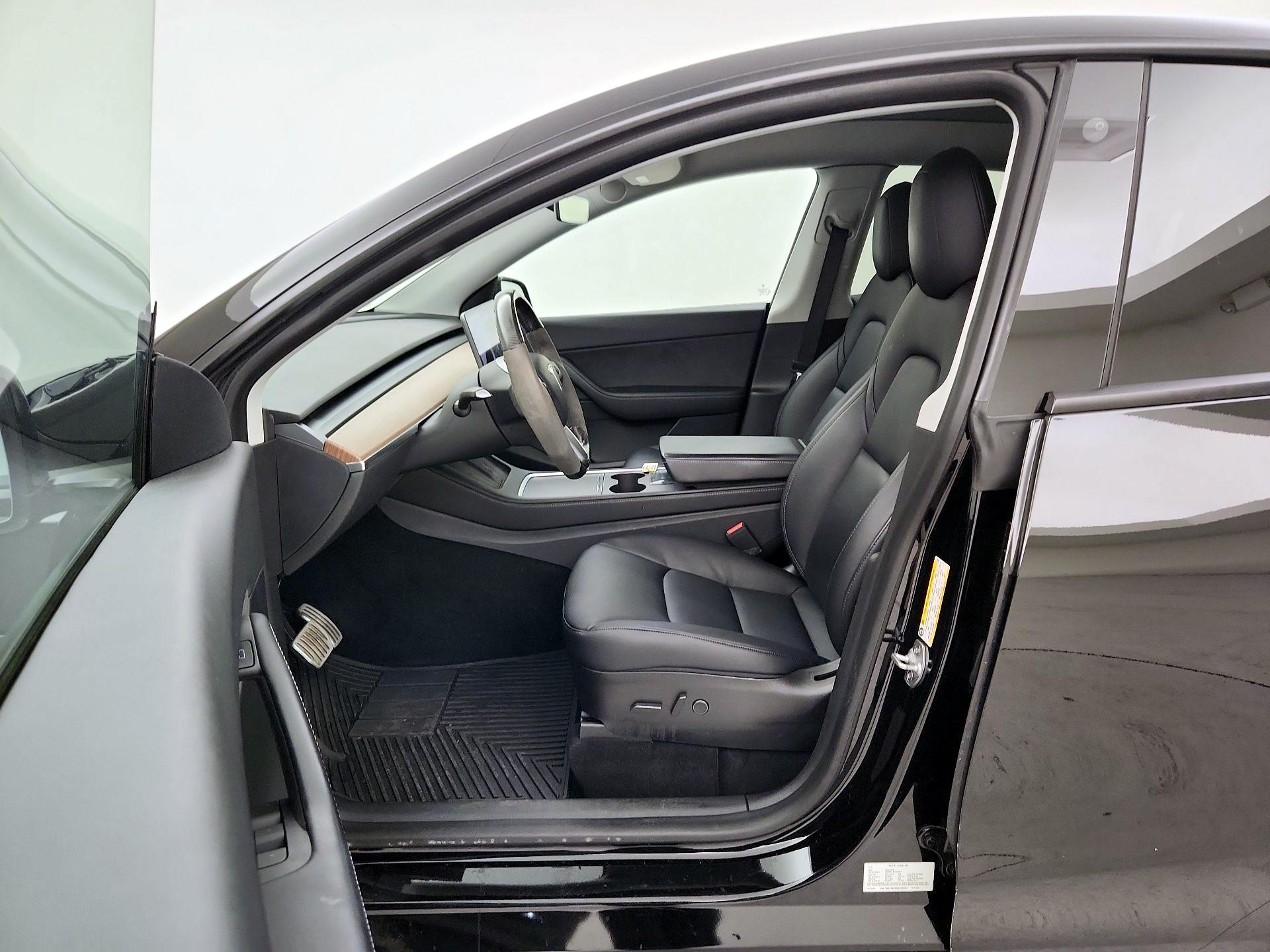 Thumbnail: 2022 Tesla Model Y - 11