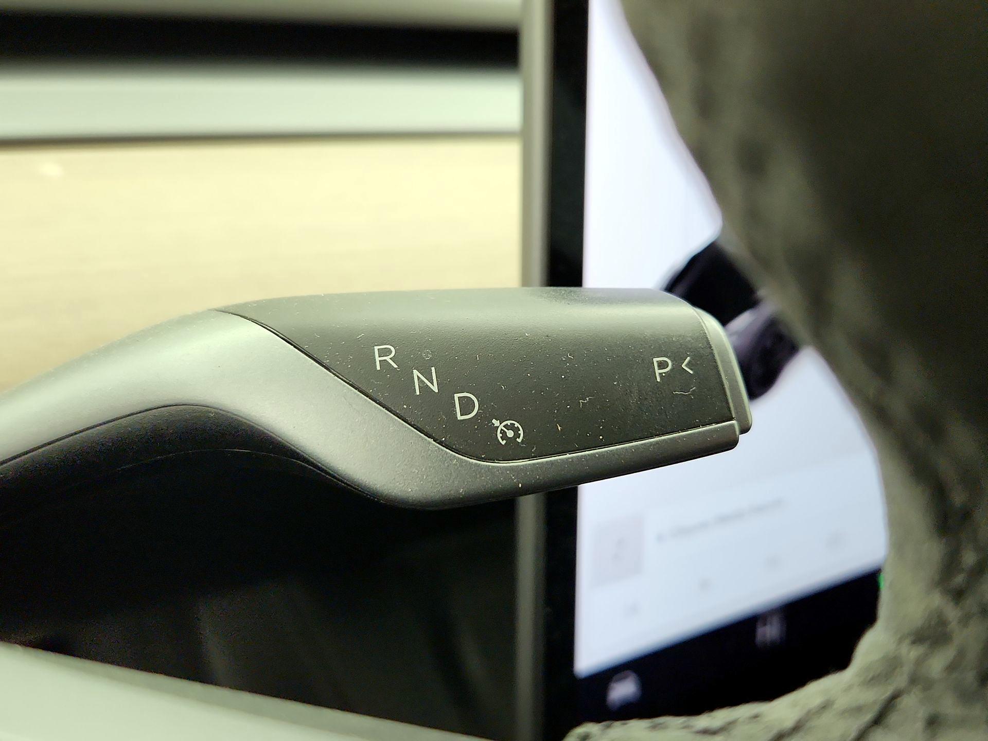 Thumbnail: 2022 Tesla Model Y - 17