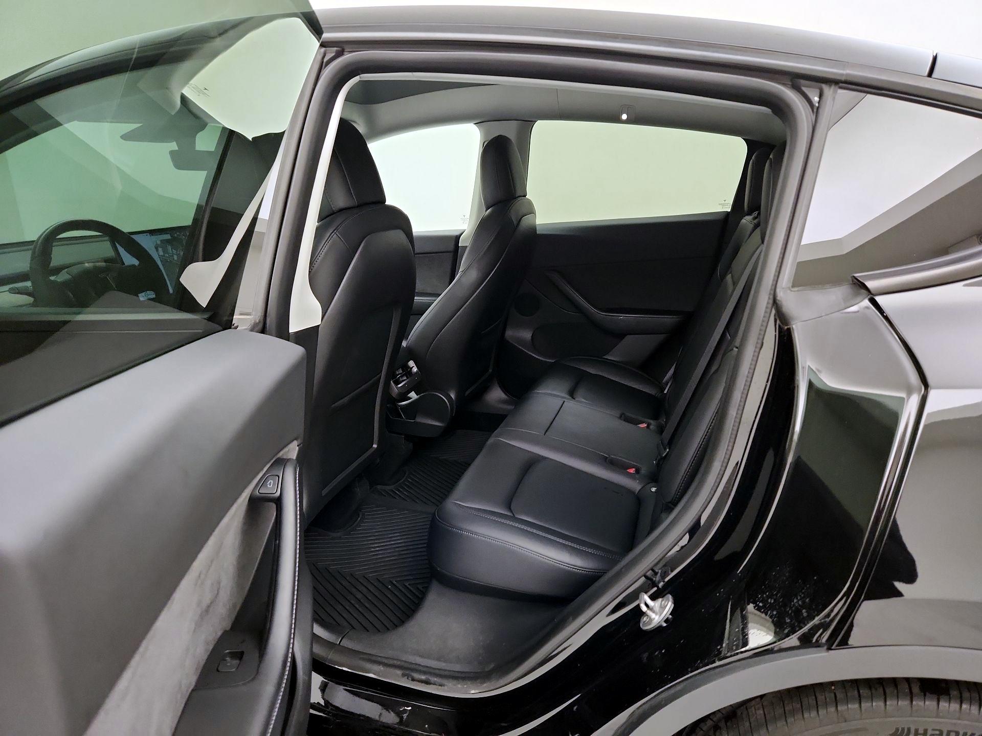 Thumbnail: 2022 Tesla Model Y - 20